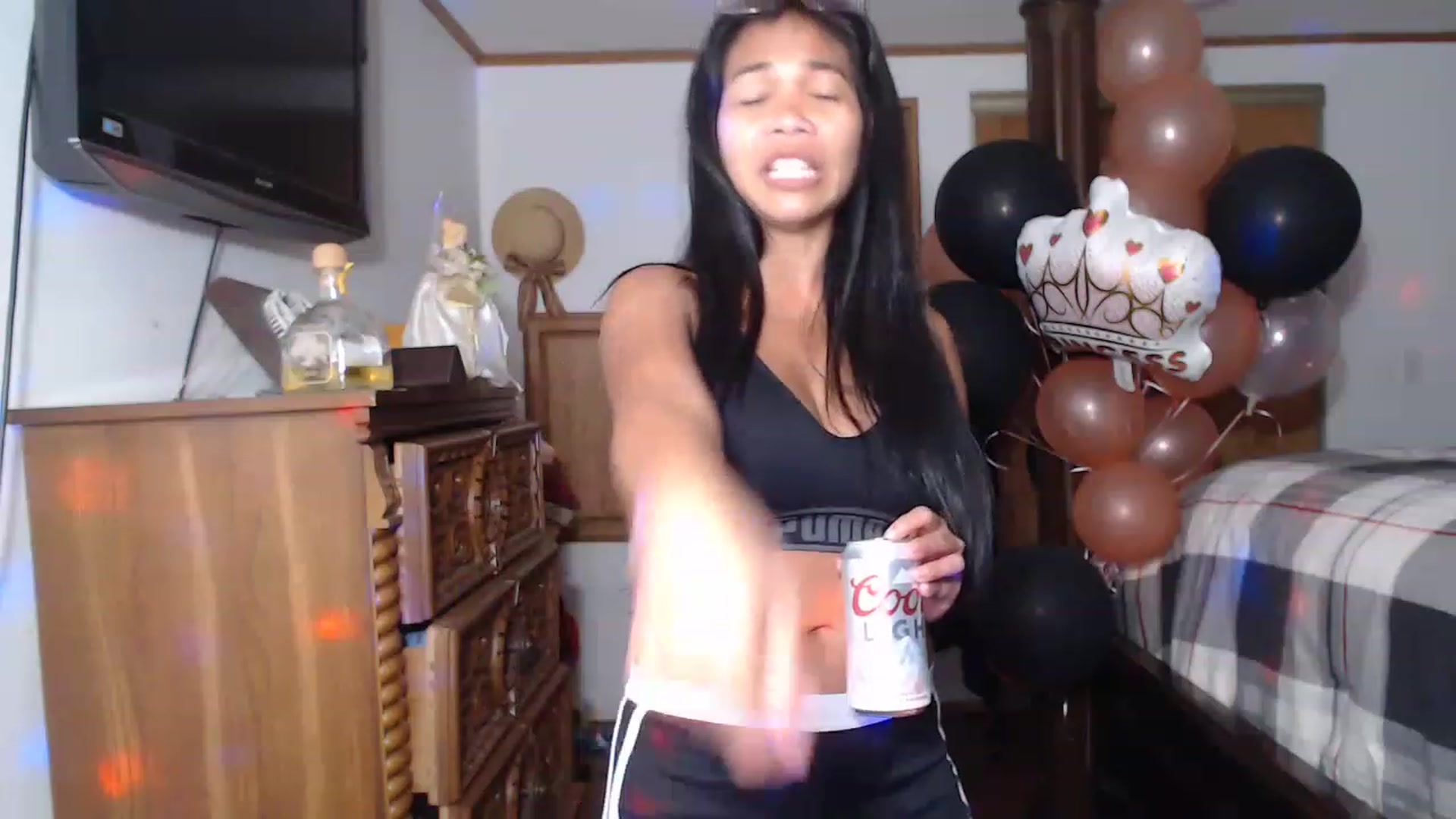 Gallery image thumbnail from Littlekai2023's myfreecams stream on, 05/28/2023, 08:26 image 17 of 20