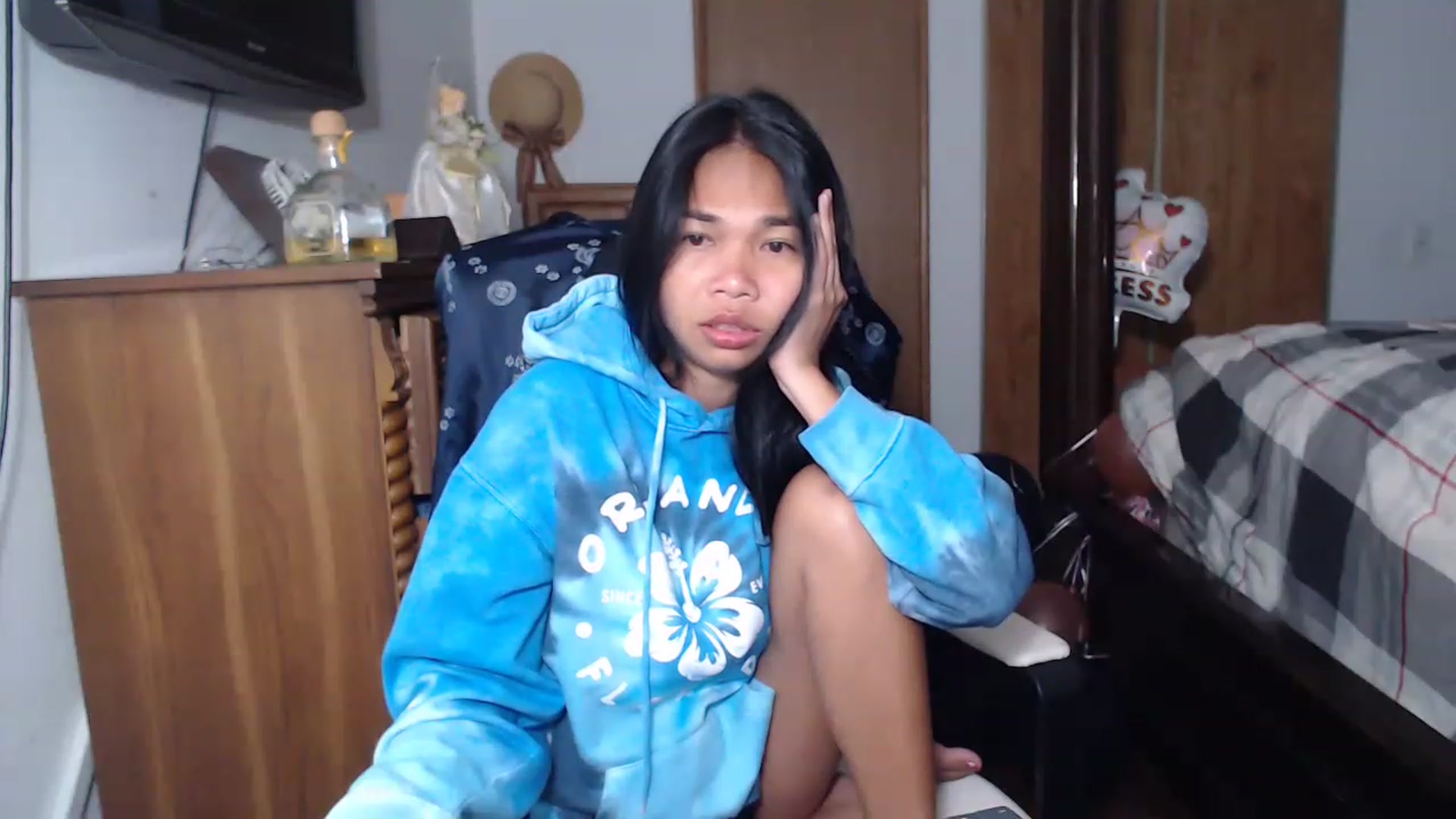 Gallery image thumbnail from Littlekai2023's myfreecams stream on, 05/29/2023, 01:27 image 3 of 20