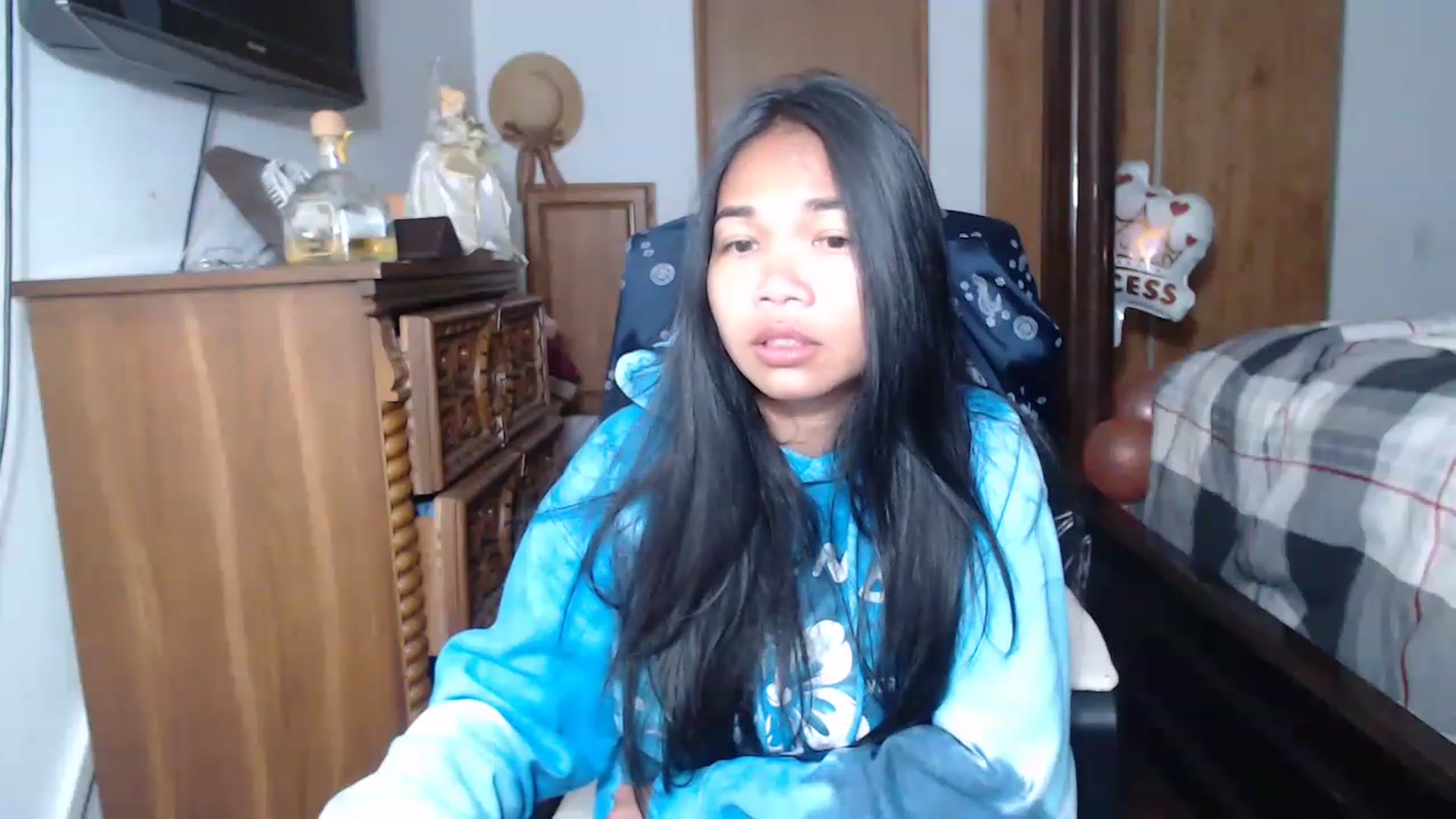 Gallery image thumbnail from Littlekai2023's myfreecams stream on, 05/29/2023, 01:27 image 8 of 20