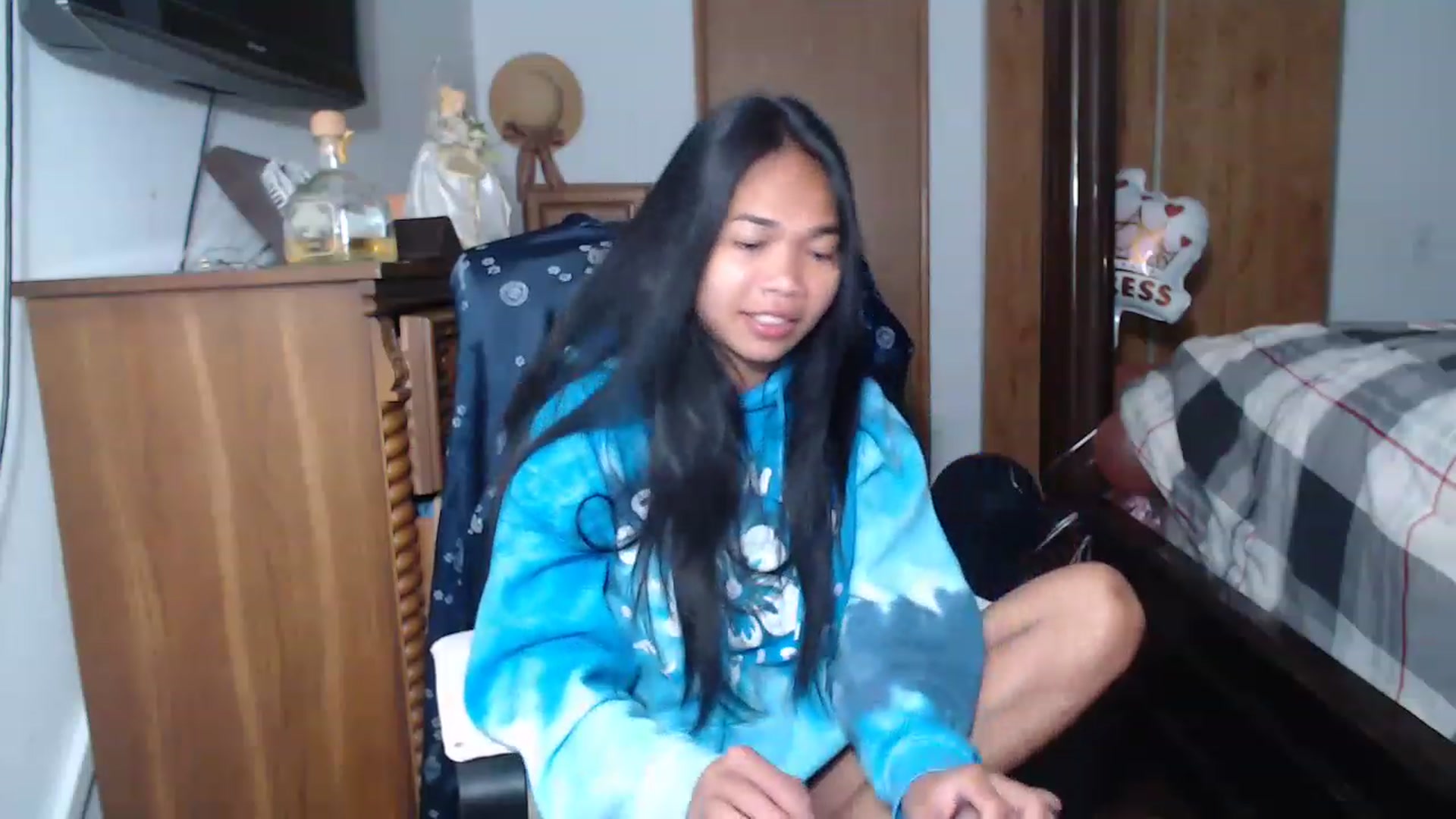 Gallery image thumbnail from Littlekai2023's myfreecams stream on, 05/29/2023, 01:27 image 5 of 20