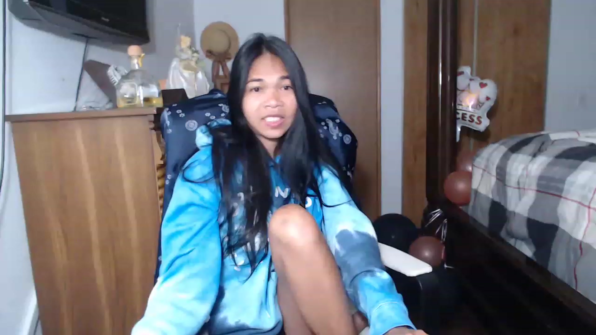 Gallery image thumbnail from Littlekai2023's myfreecams stream on, 05/29/2023, 02:08 image 1 of 20