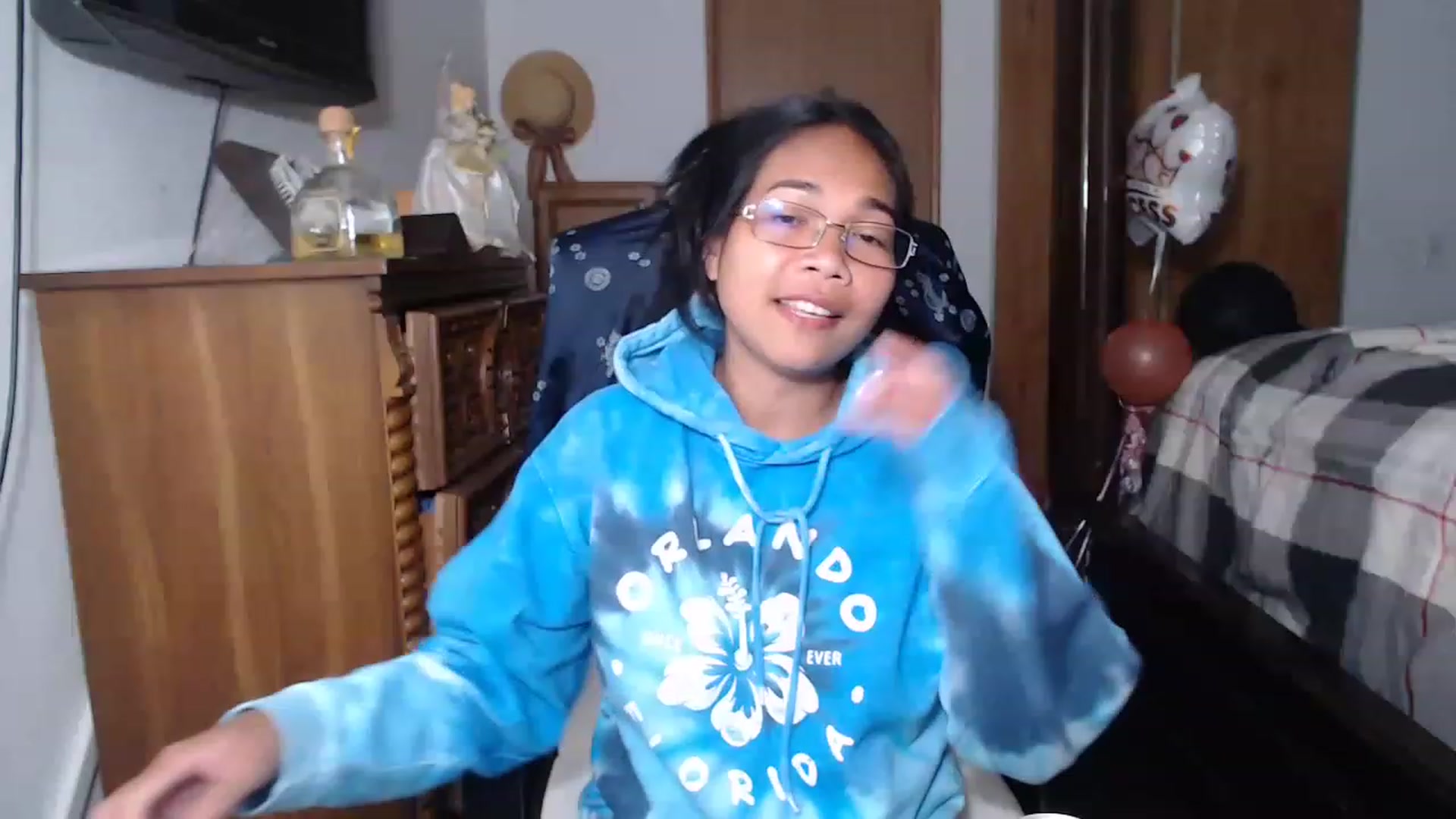 Gallery image thumbnail from Littlekai2023's myfreecams stream on, 05/29/2023, 02:08 image 18 of 20