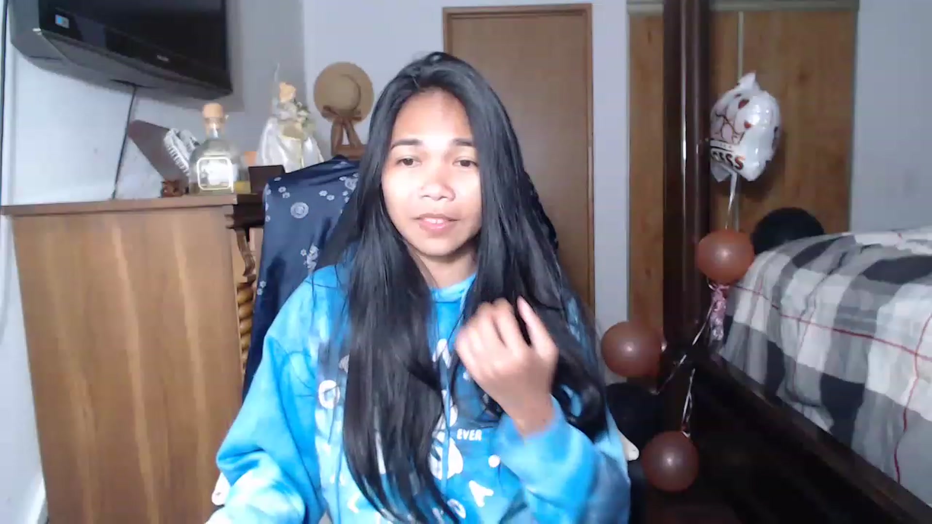 Gallery image thumbnail from Littlekai2023's myfreecams stream on, 05/29/2023, 06:04 image 2 of 20