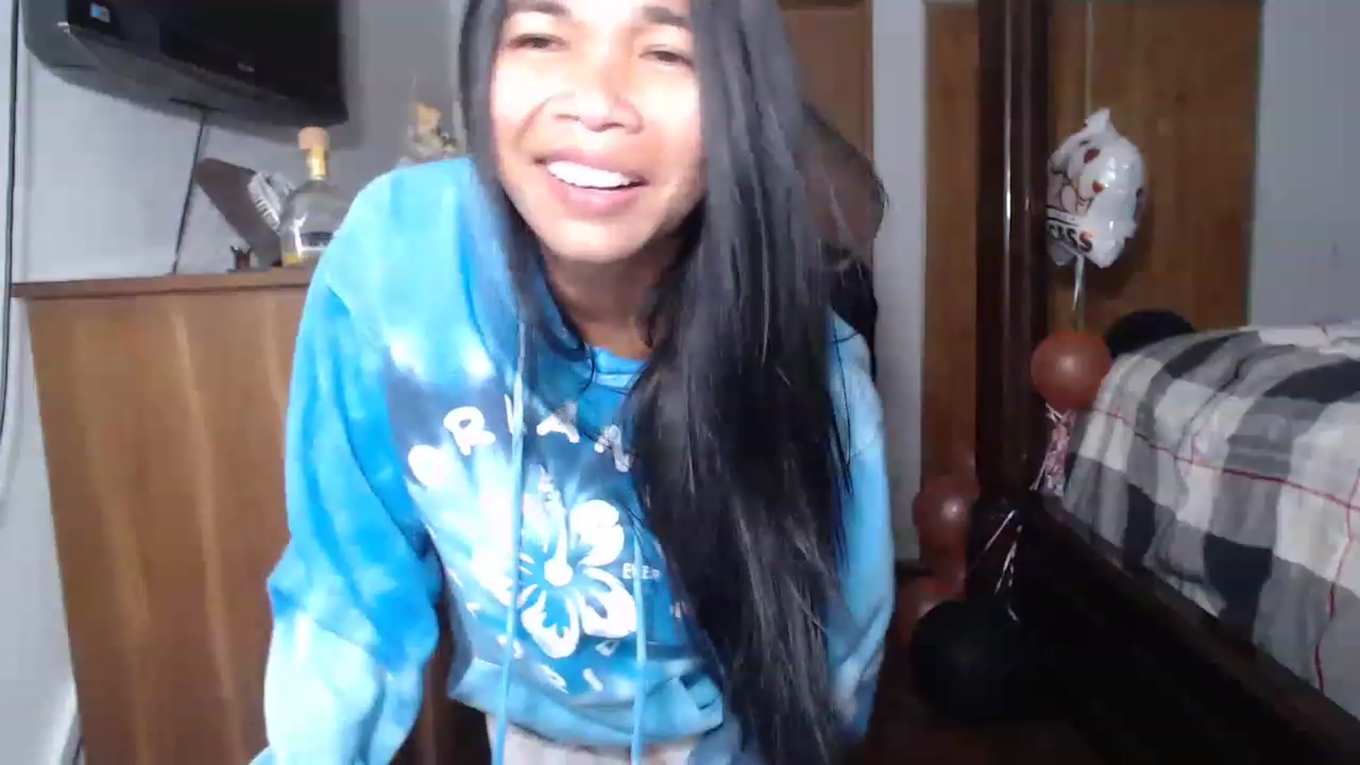 Gallery image thumbnail from Littlekai2023's myfreecams stream on, 05/29/2023, 06:04 image 13 of 20