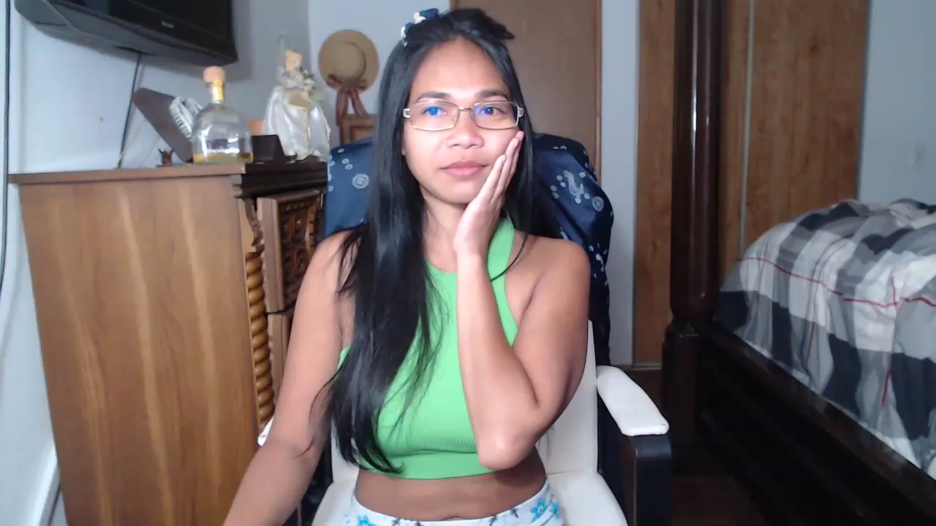 Gallery image thumbnail from Littlekai2023's myfreecams stream on, 05/29/2023, 18:50 image 14 of 20