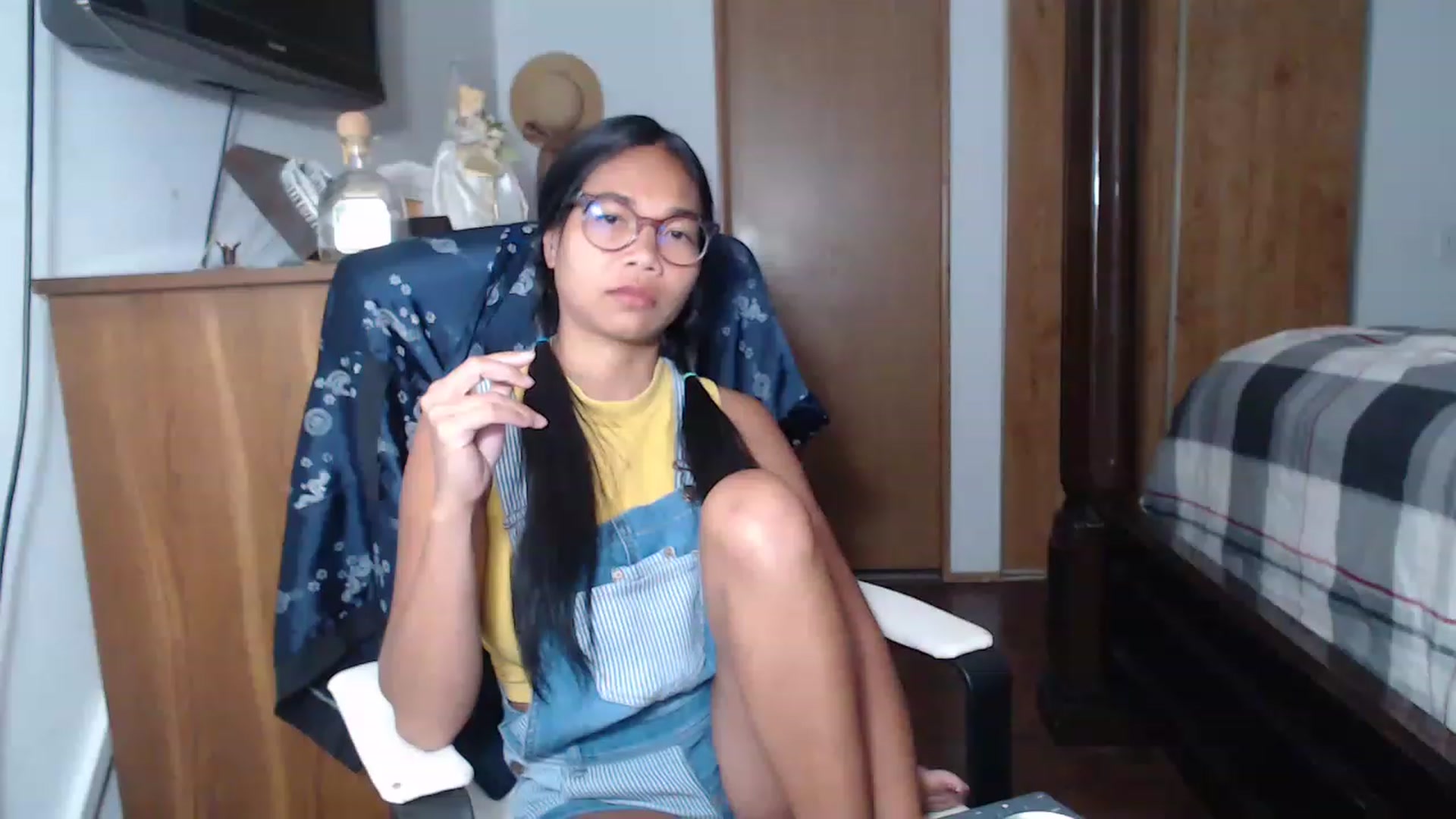 Gallery image thumbnail from Littlekai2023's myfreecams stream on, 05/31/2023, 03:07 image 6 of 20