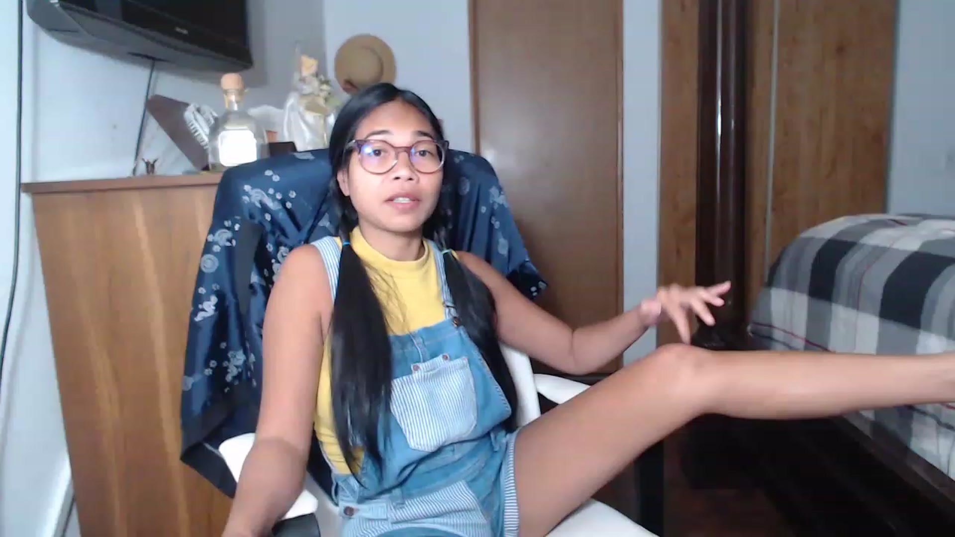 Gallery image thumbnail from Littlekai2023's myfreecams stream on, 05/31/2023, 03:07 image 5 of 20
