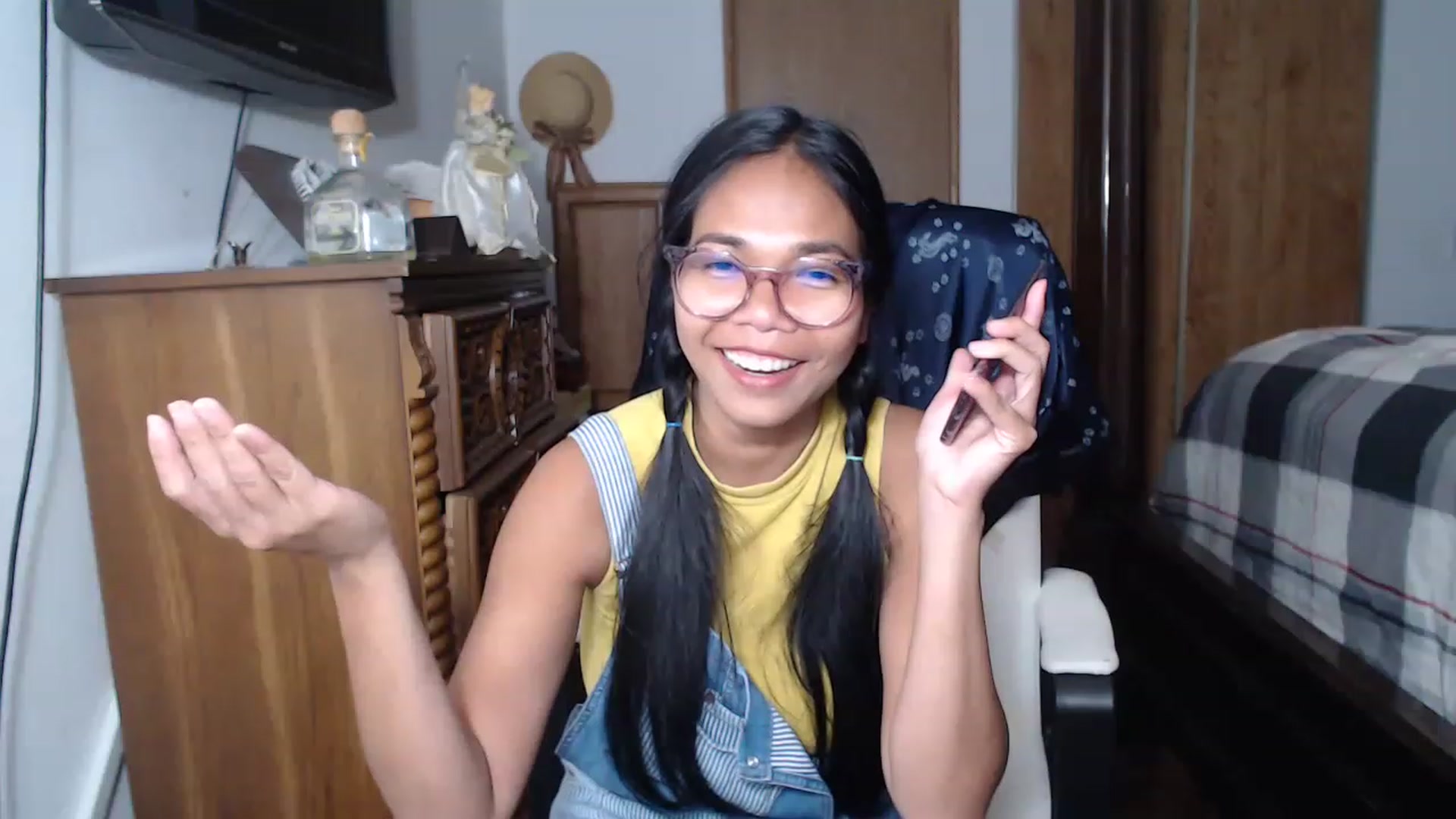 Gallery image thumbnail from Littlekai2023's myfreecams stream on, 05/31/2023, 03:48 image 17 of 20