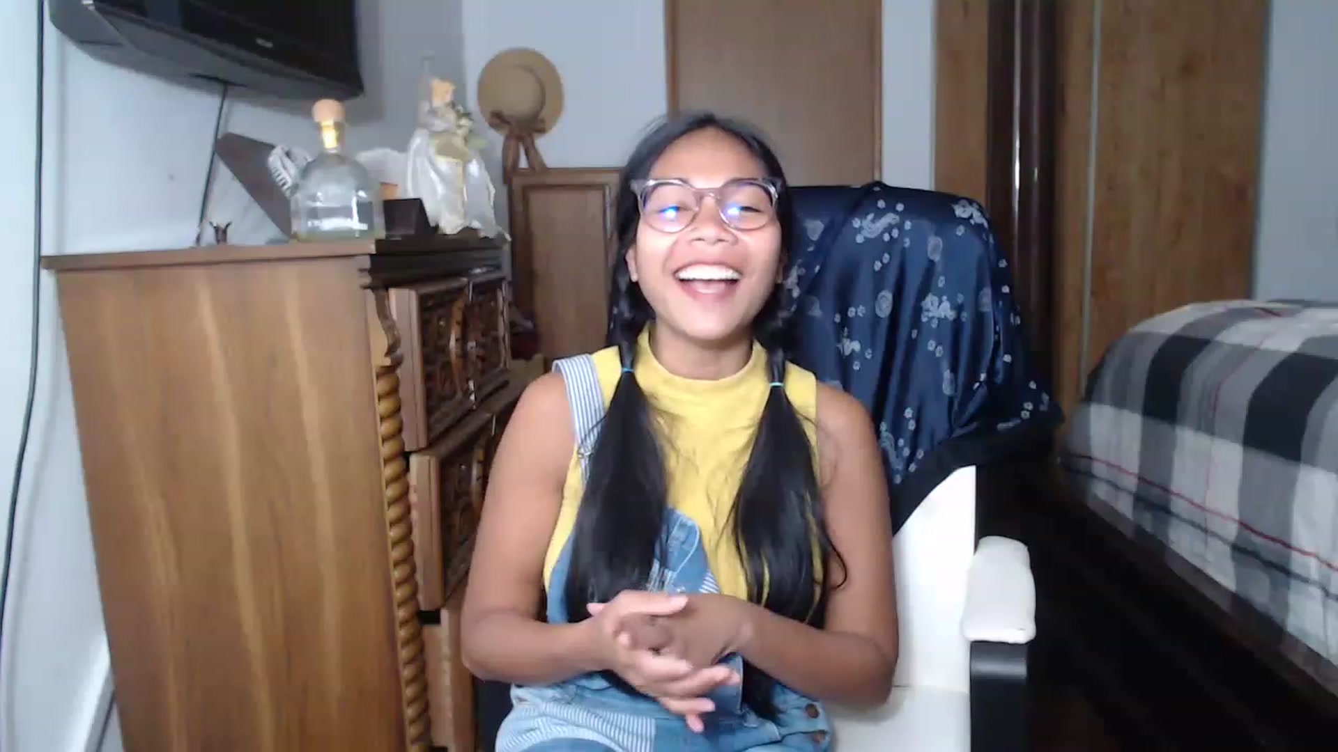 Gallery image thumbnail from Littlekai2023's myfreecams stream on, 05/31/2023, 03:48 image 18 of 20