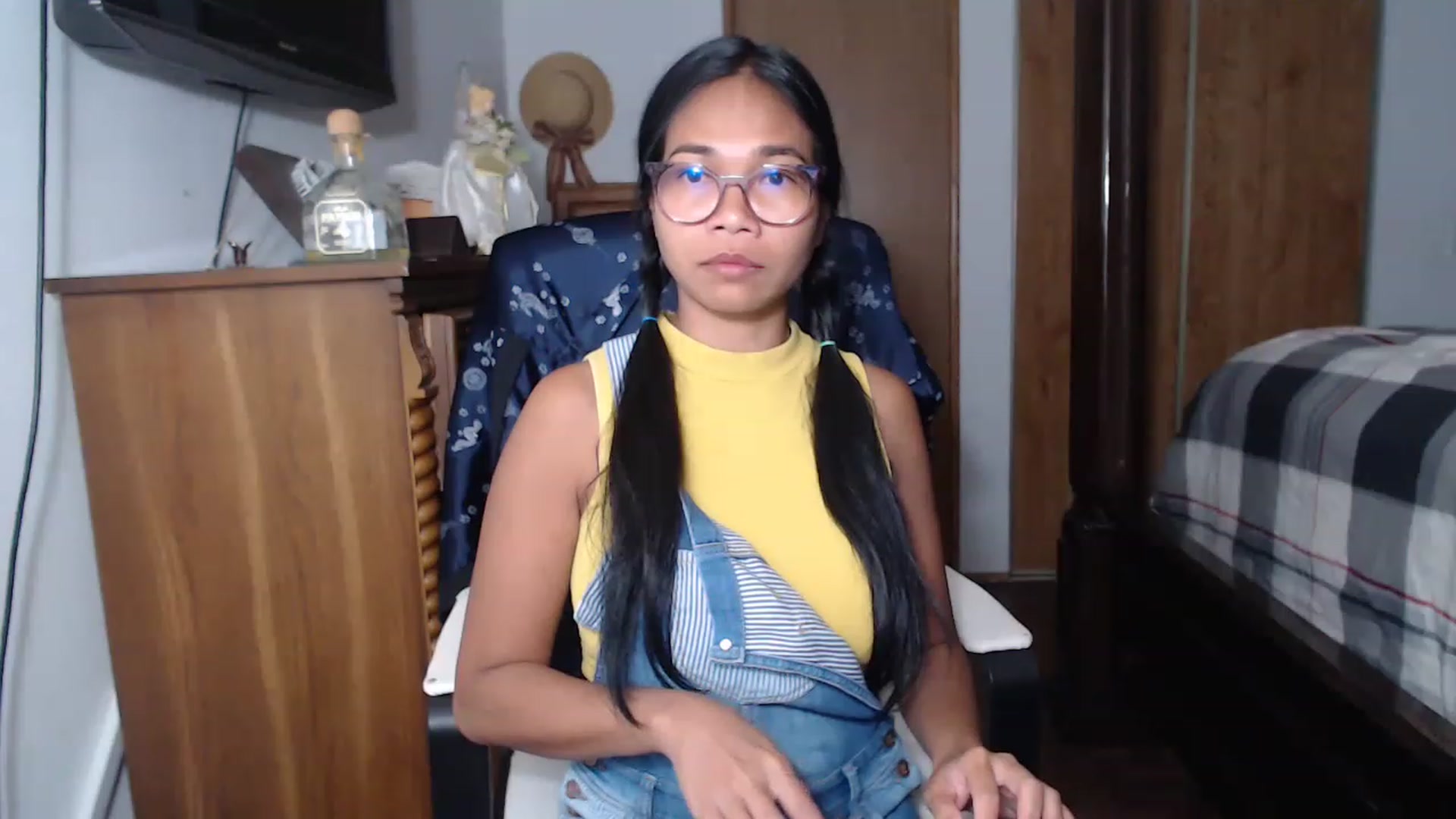 Gallery image thumbnail from Littlekai2023's myfreecams stream on, 05/31/2023, 03:48 image 4 of 20