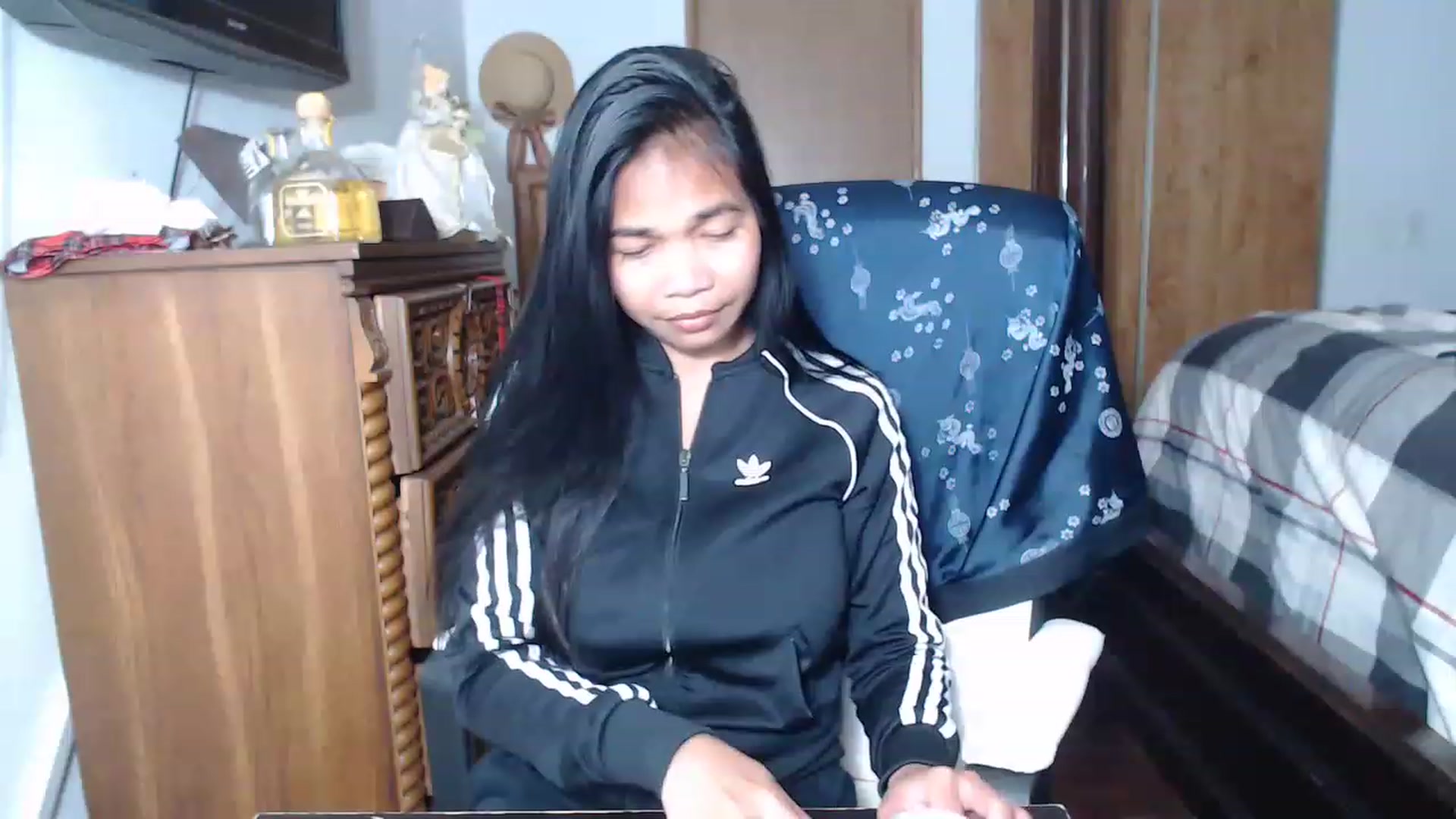 Gallery image thumbnail from Littlekai2023's myfreecams stream on, 06/02/2023, 05:26 image 17 of 20
