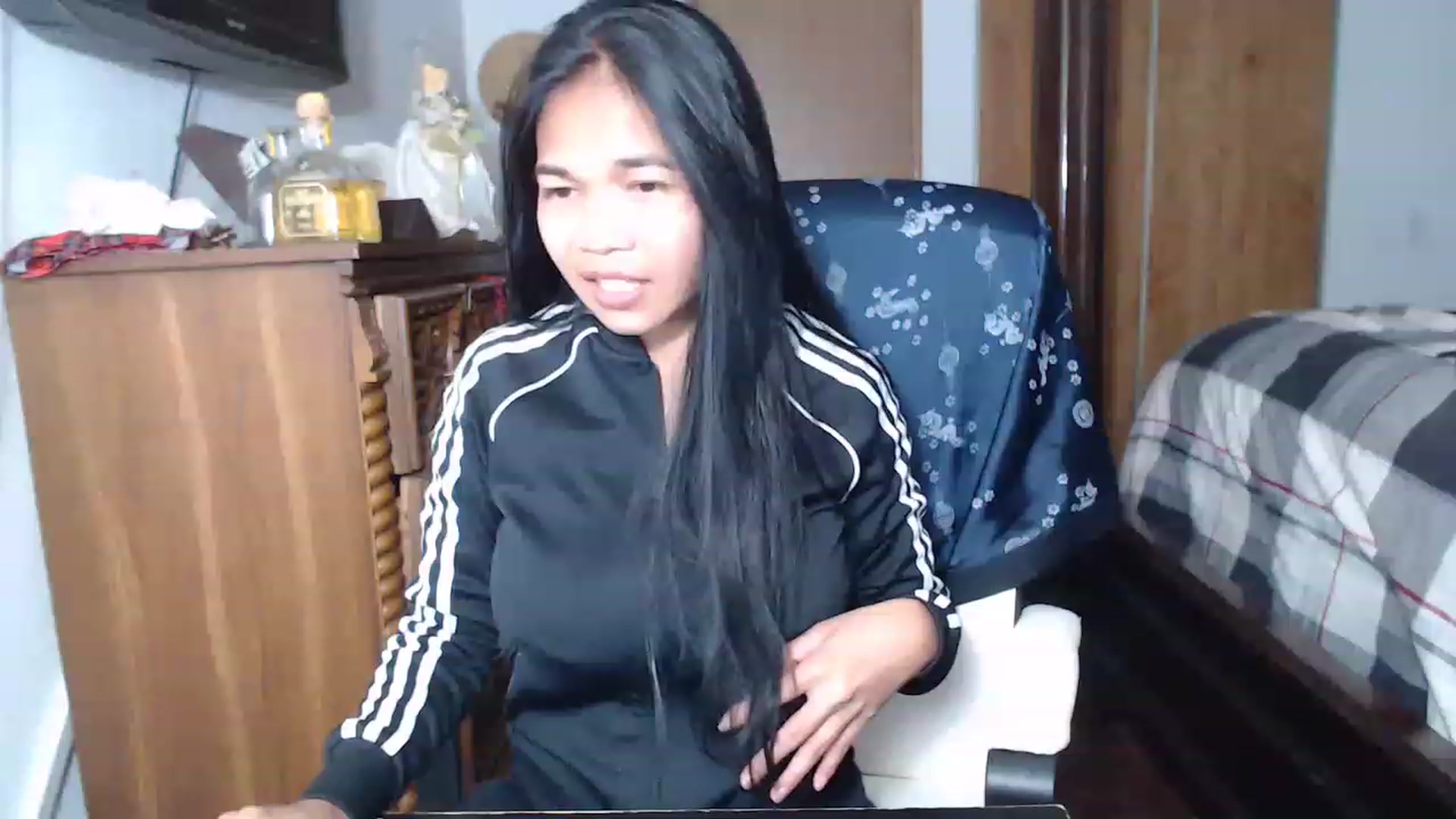 Gallery image thumbnail from Littlekai2023's myfreecams stream on, 06/02/2023, 05:26 image 8 of 20