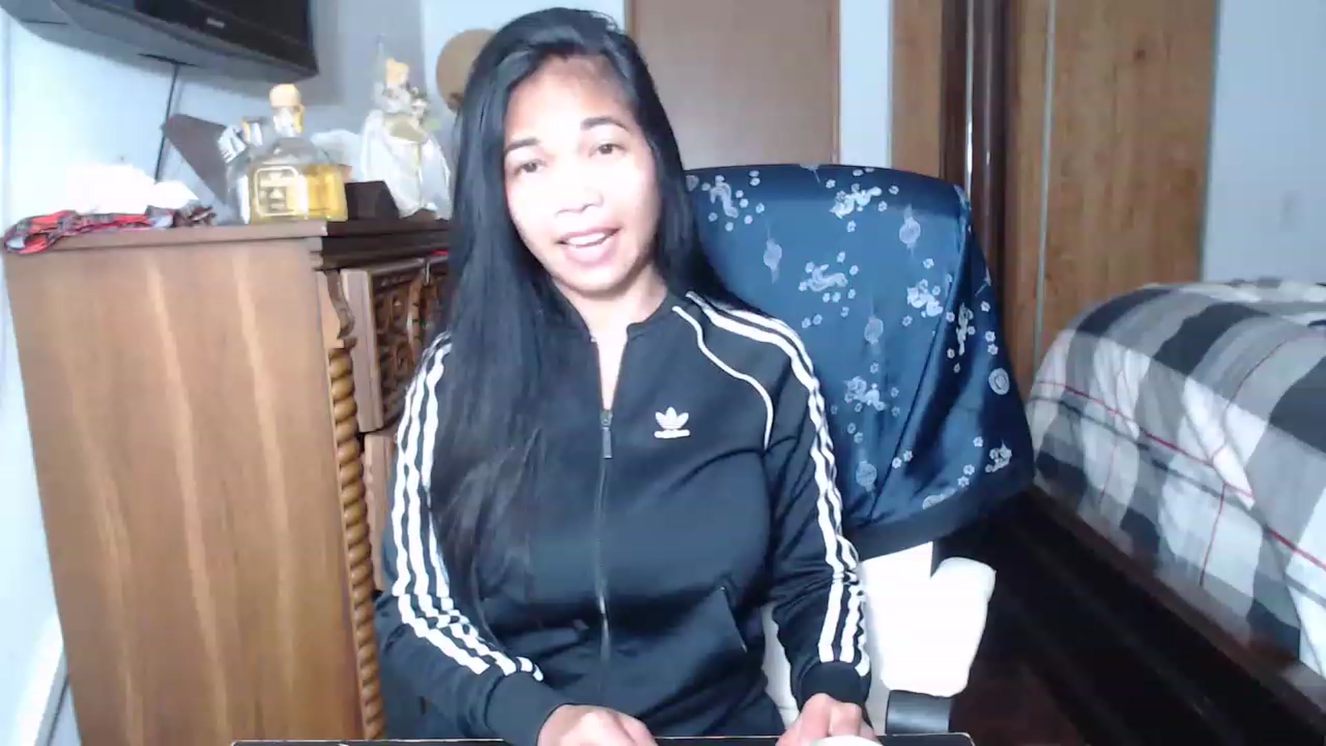 Gallery image thumbnail from Littlekai2023's myfreecams stream on, 06/02/2023, 05:26 image 15 of 20