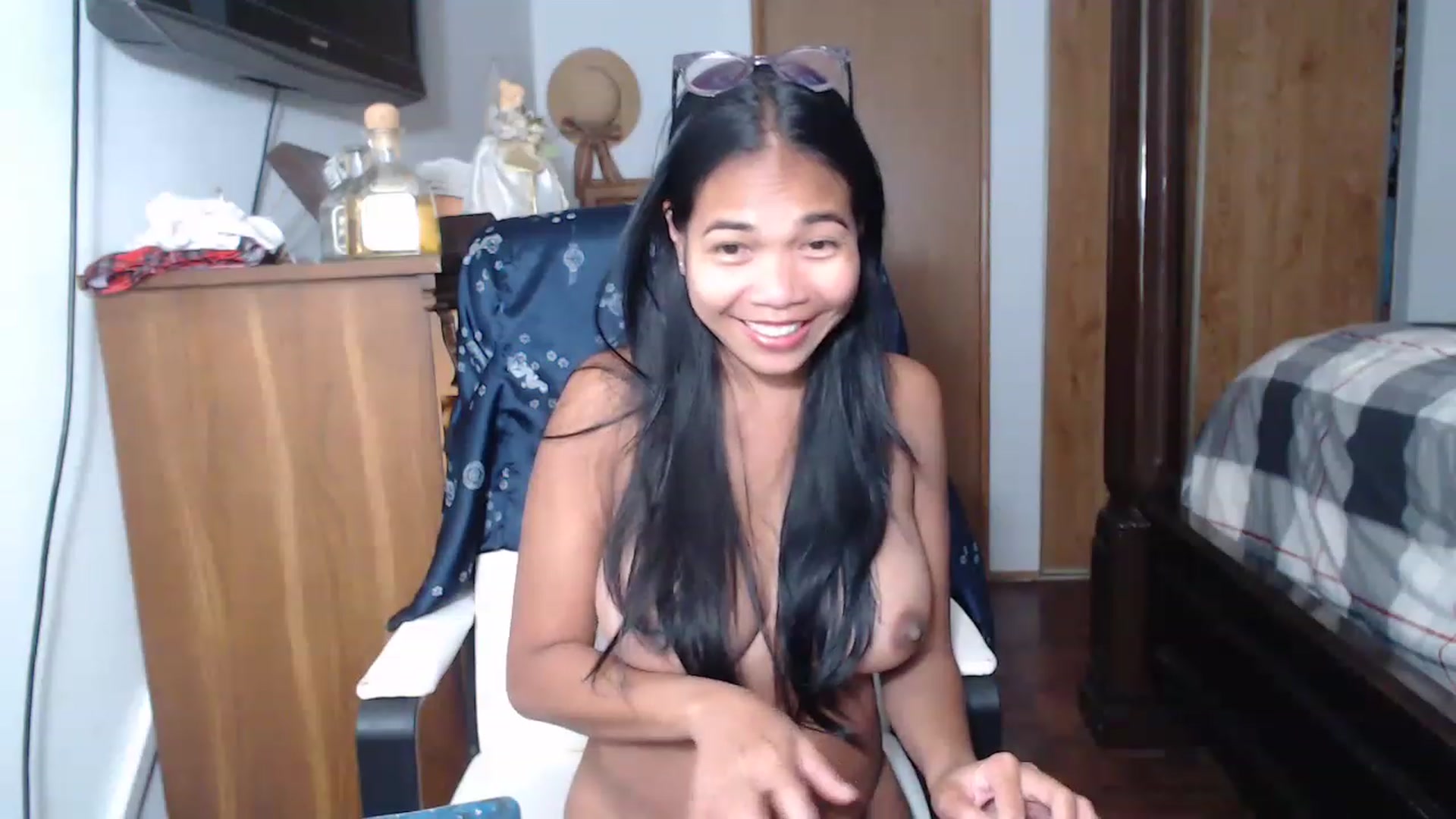 Gallery image thumbnail from Littlekai2023's myfreecams stream on, 06/03/2023, 24:01 image 20 of 20