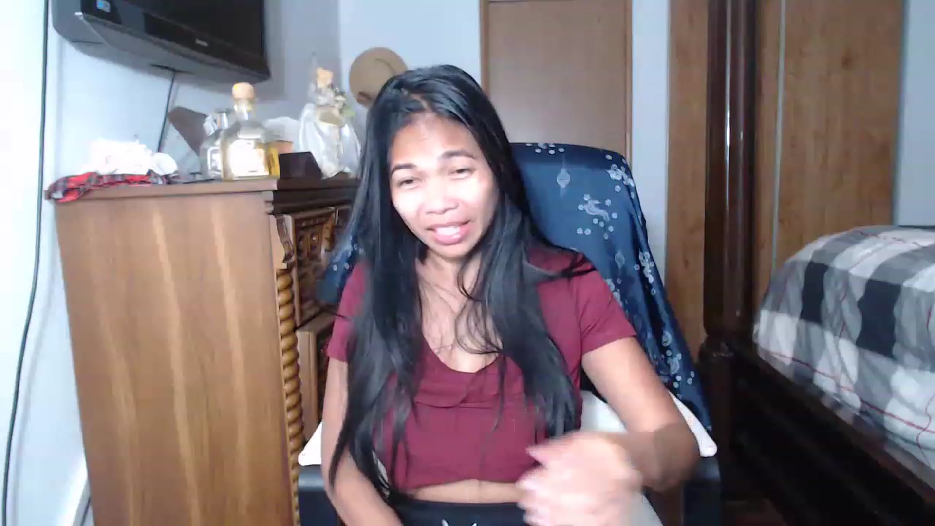 Gallery image thumbnail from Littlekai2023's myfreecams stream on, 06/03/2023, 01:03 image 18 of 20