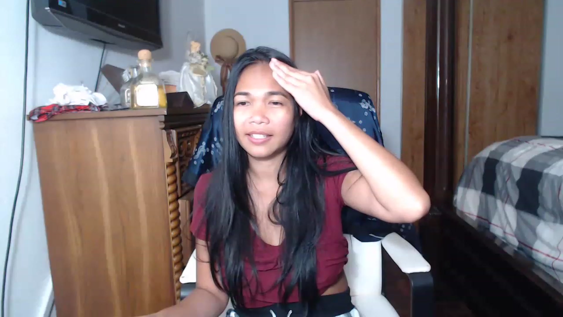 Gallery image thumbnail from Littlekai2023's myfreecams stream on, 06/03/2023, 01:03 image 17 of 20