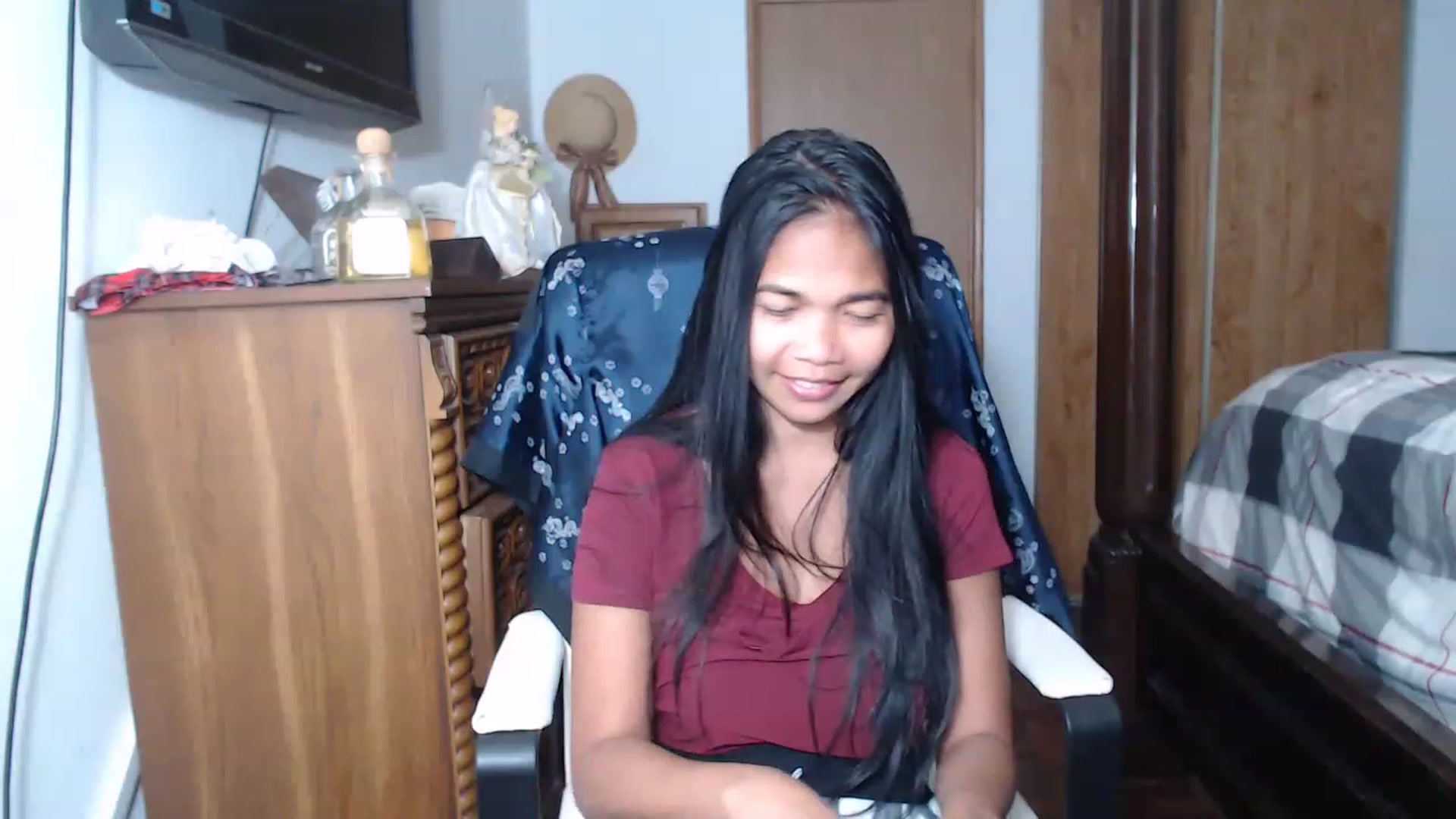 Gallery image thumbnail from Littlekai2023's myfreecams stream on, 06/03/2023, 01:03 image 15 of 20