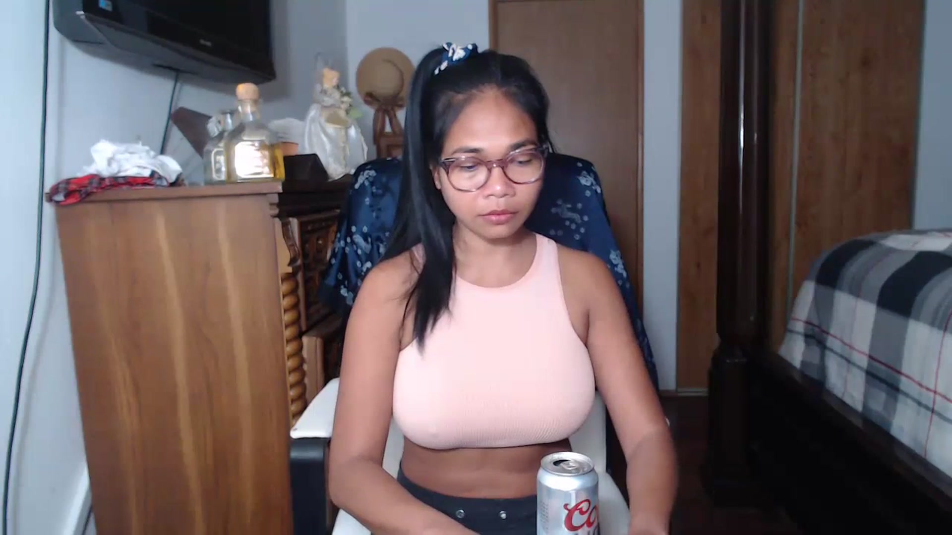 Gallery image thumbnail from Littlekai2023's myfreecams stream on, 06/03/2023, 20:23 image 14 of 20