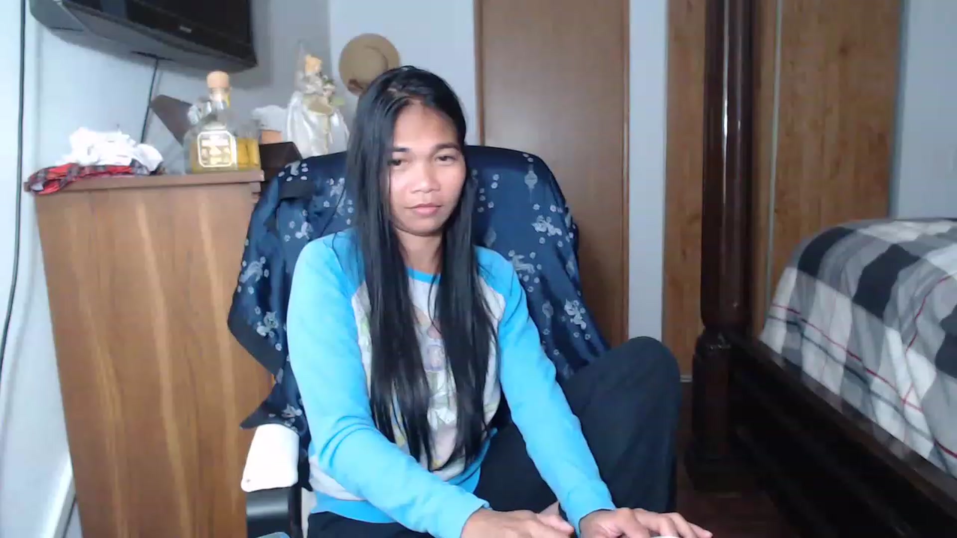 Gallery image thumbnail from Littlekai2023's myfreecams stream on, 06/04/2023, 05:27 image 6 of 20