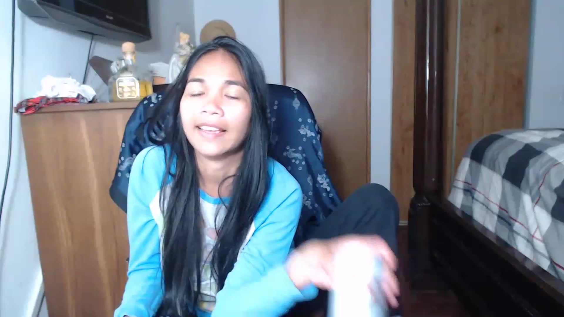 Gallery image thumbnail from Littlekai2023's myfreecams stream on, 06/04/2023, 05:27 image 7 of 20