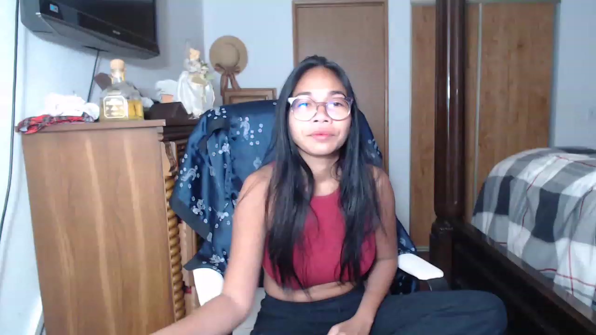 Gallery image thumbnail from Littlekai2023's myfreecams stream on, 06/04/2023, 15:56 image 3 of 20