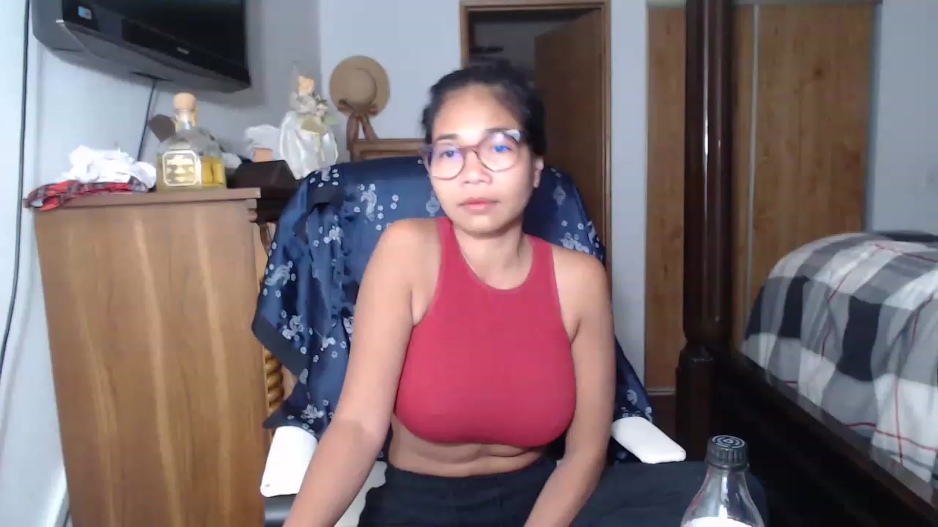 Gallery image thumbnail from Littlekai2023's myfreecams stream on, 06/04/2023, 17:22 image 1 of 20