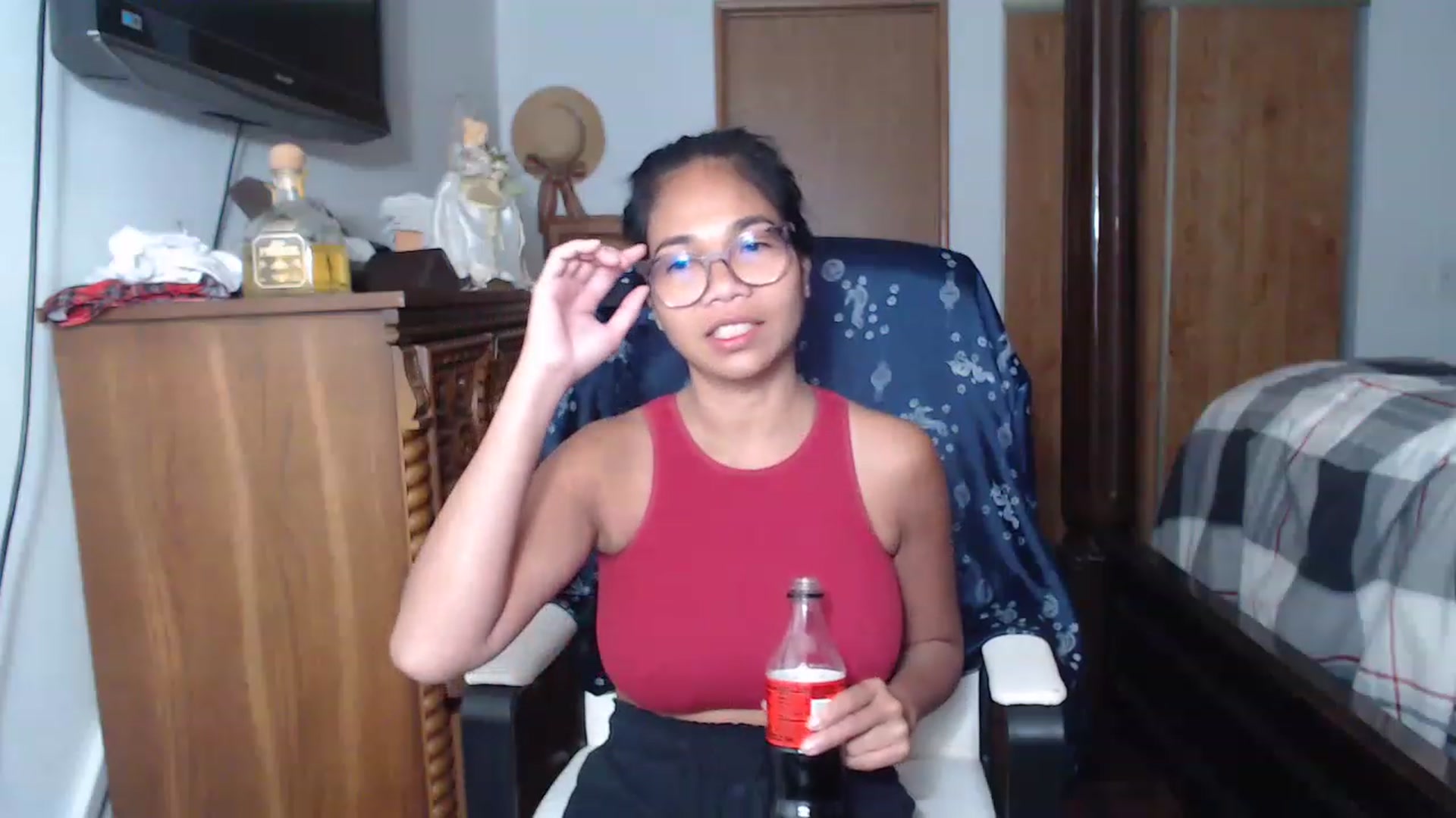 Gallery image thumbnail from Littlekai2023's myfreecams stream on, 06/04/2023, 17:22 image 7 of 20