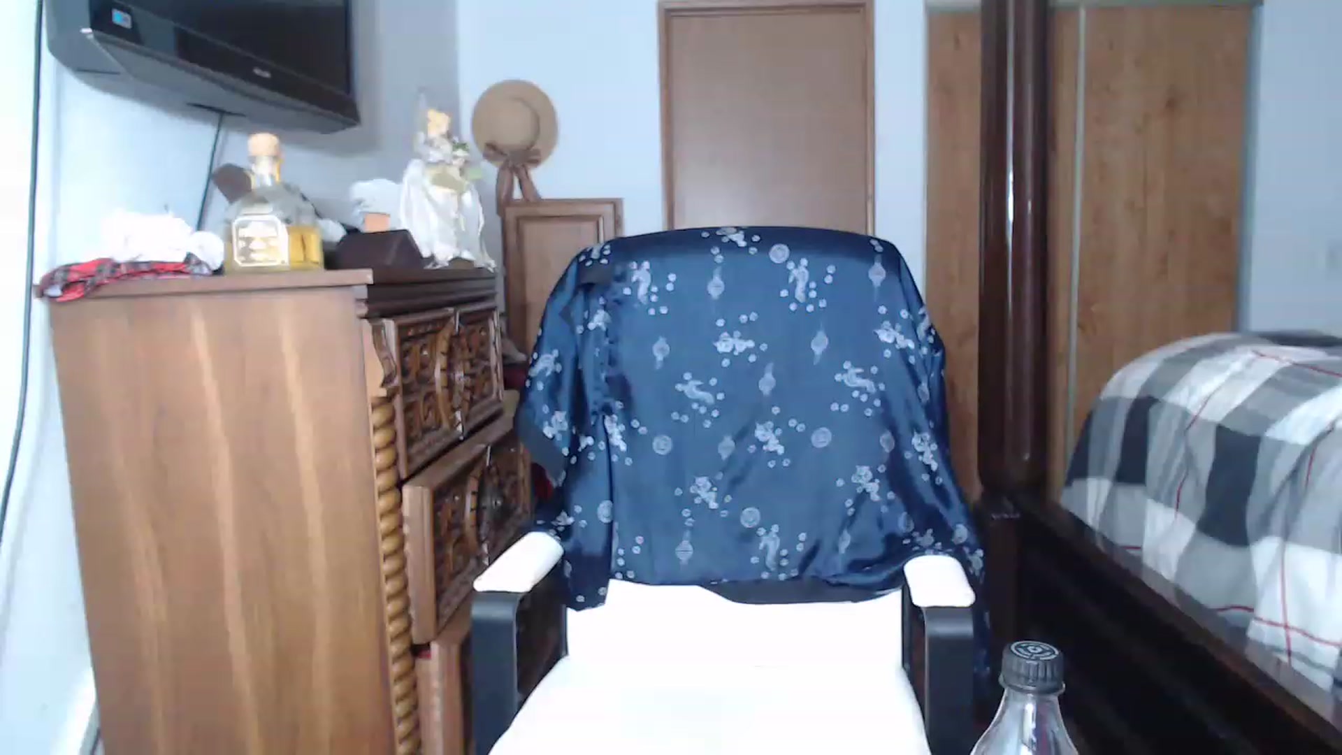 Gallery image thumbnail from Littlekai2023's myfreecams stream on, 06/04/2023, 17:22 image 11 of 20
