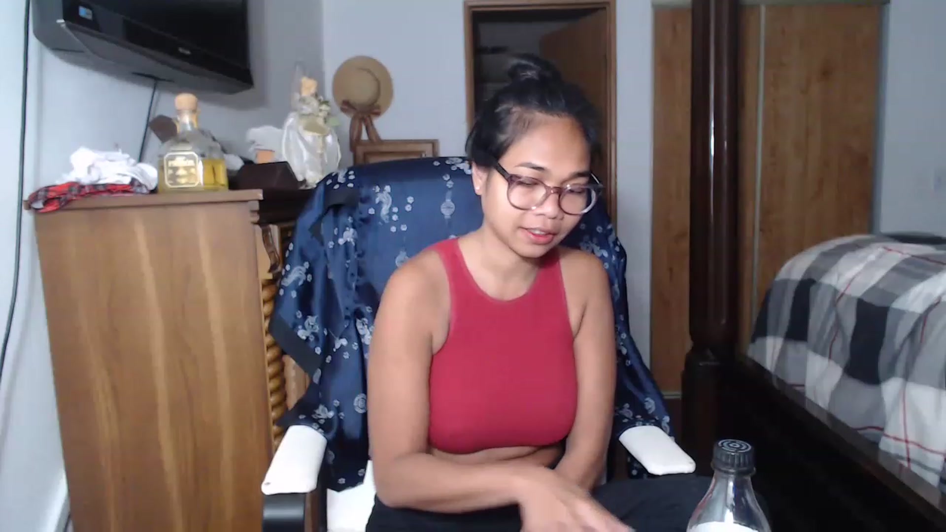 Gallery image thumbnail from Littlekai2023's myfreecams stream on, 06/04/2023, 17:22 image 2 of 20