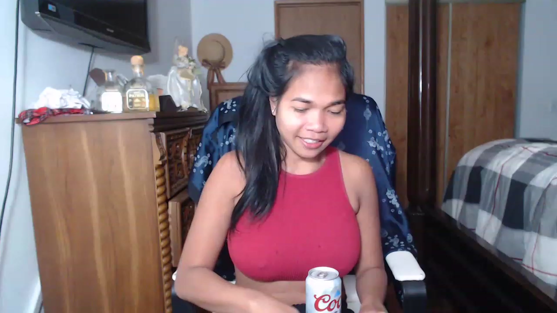 Gallery image thumbnail from Littlekai2023's myfreecams stream on, 06/04/2023, 18:56 image 15 of 20