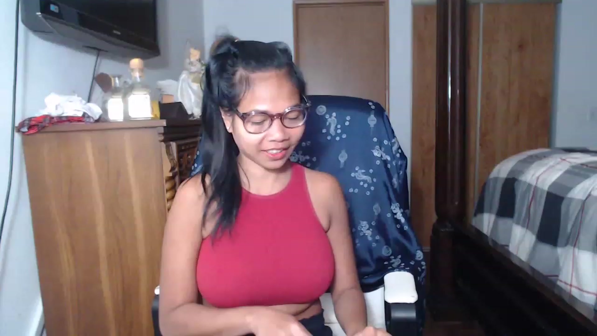 Gallery image thumbnail from Littlekai2023's myfreecams stream on, 06/04/2023, 18:56 image 1 of 20