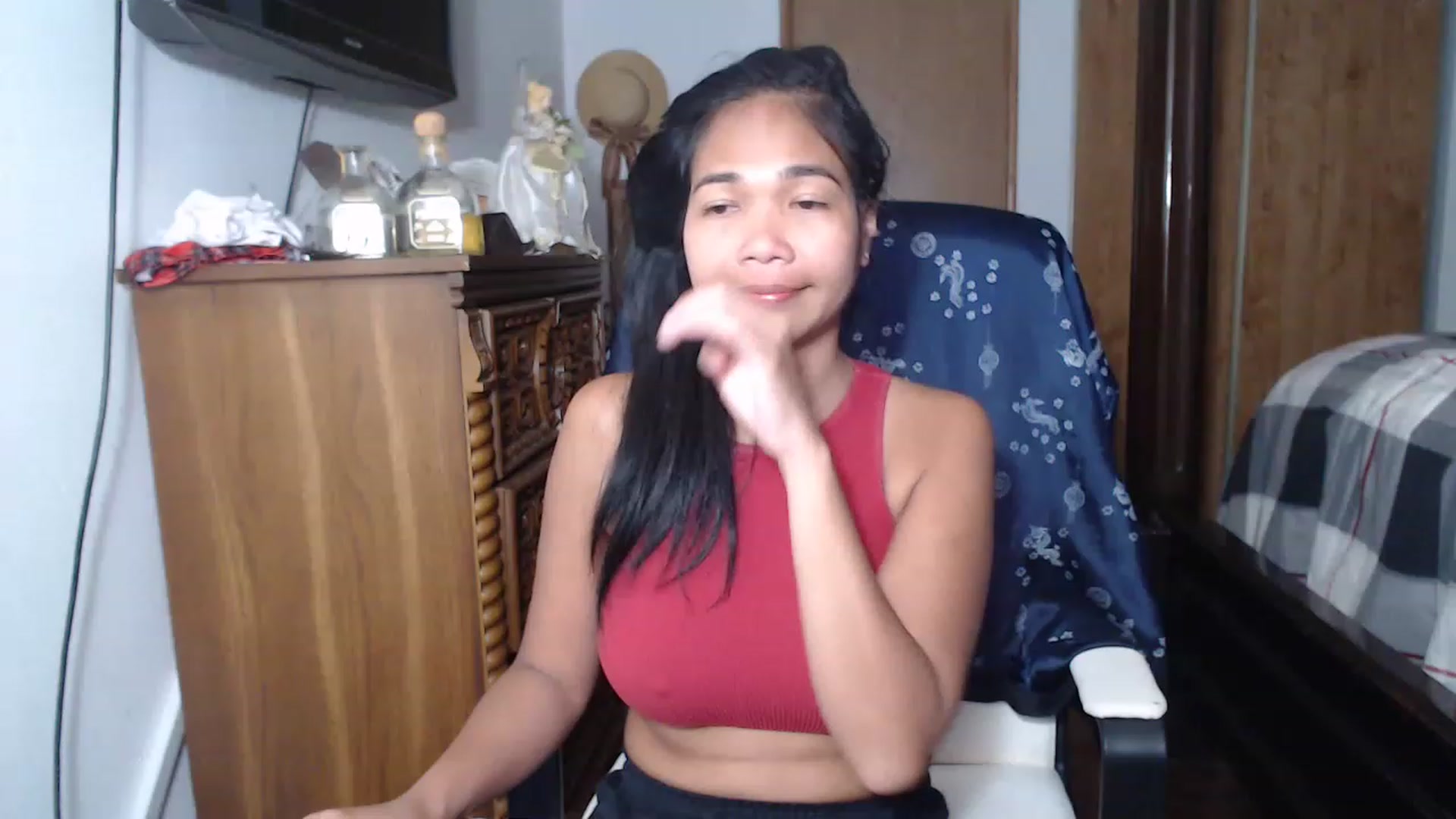 Gallery image thumbnail from Littlekai2023's myfreecams stream on, 06/04/2023, 20:10 image 13 of 20