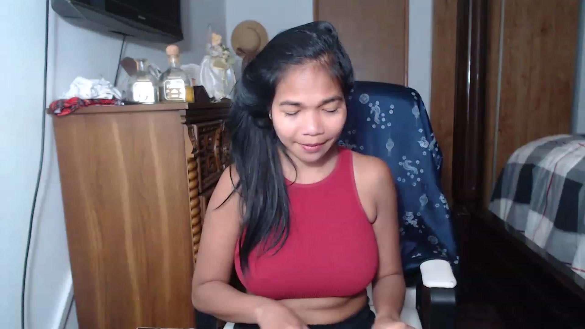 Gallery image thumbnail from Littlekai2023's myfreecams stream on, 06/04/2023, 20:10 image 18 of 20
