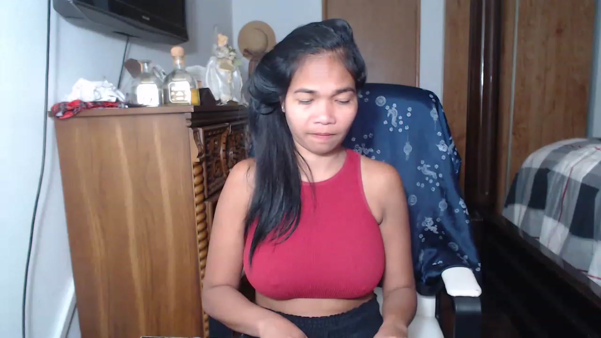 Gallery image thumbnail from Littlekai2023's myfreecams stream on, 06/04/2023, 20:10 image 14 of 20
