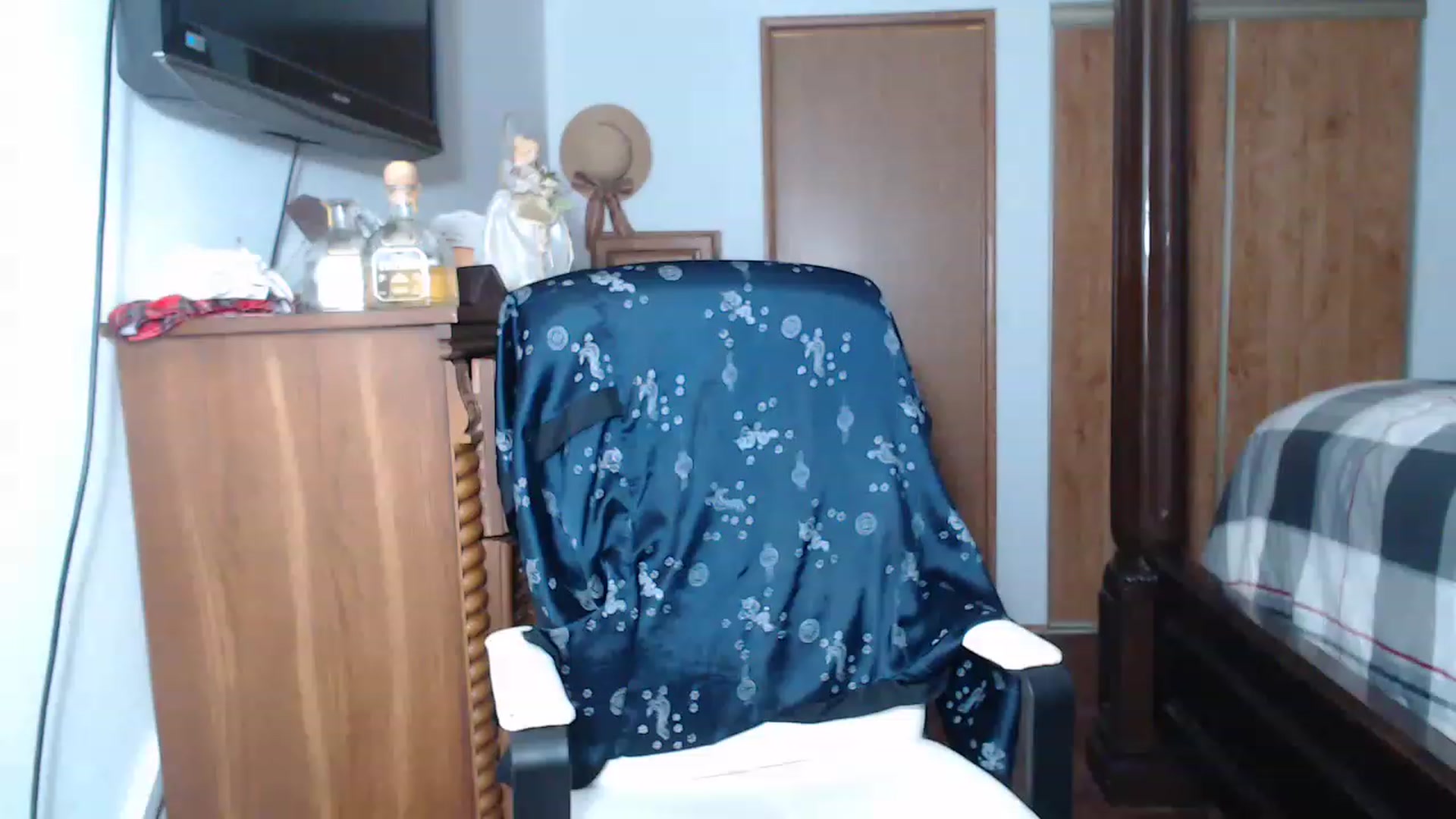 Gallery image thumbnail from Littlekai2023's myfreecams stream on, 06/05/2023, 04:53 image 4 of 20