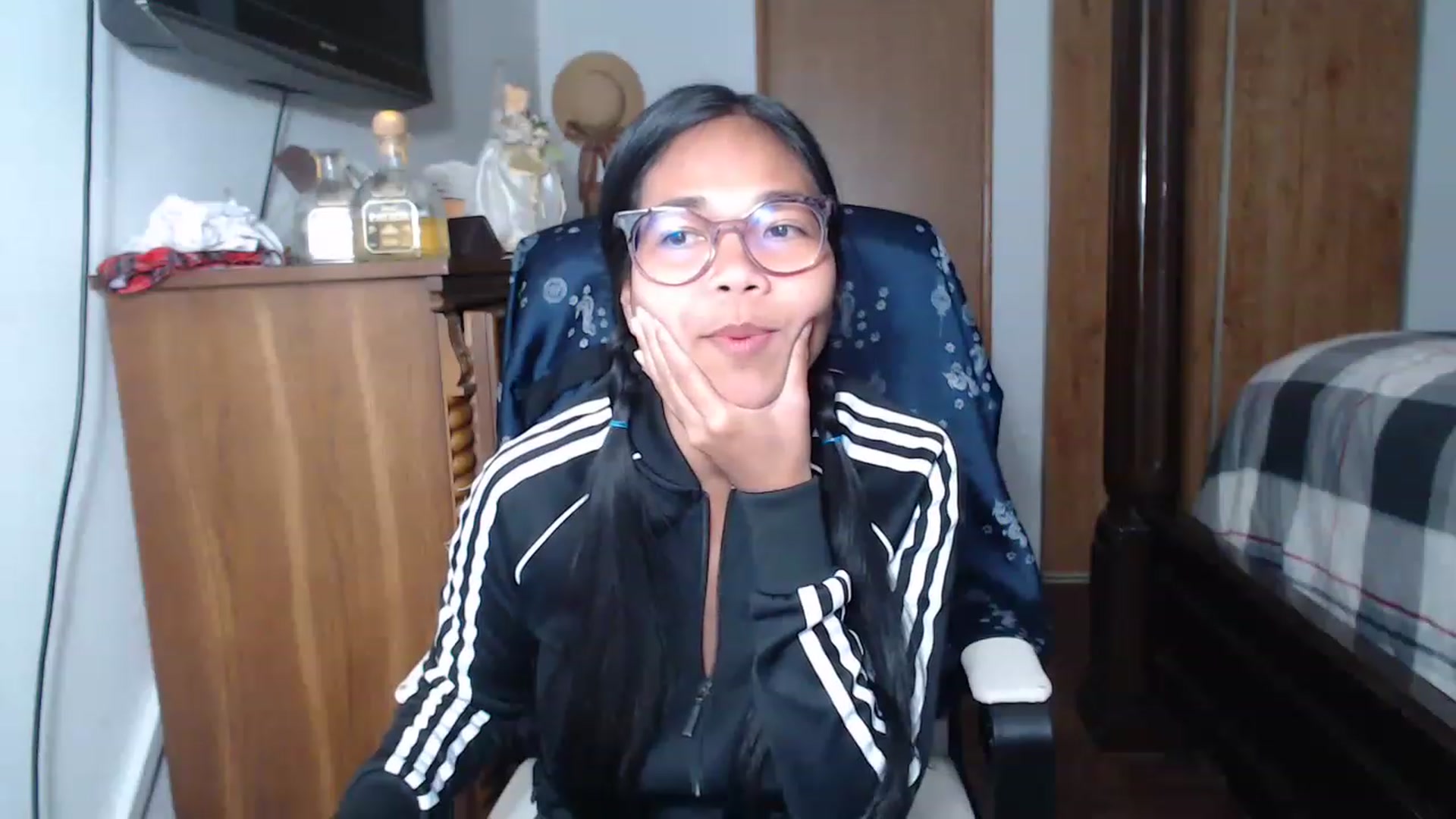 Gallery image thumbnail from Littlekai2023's myfreecams stream on, 06/05/2023, 04:53 image 7 of 20