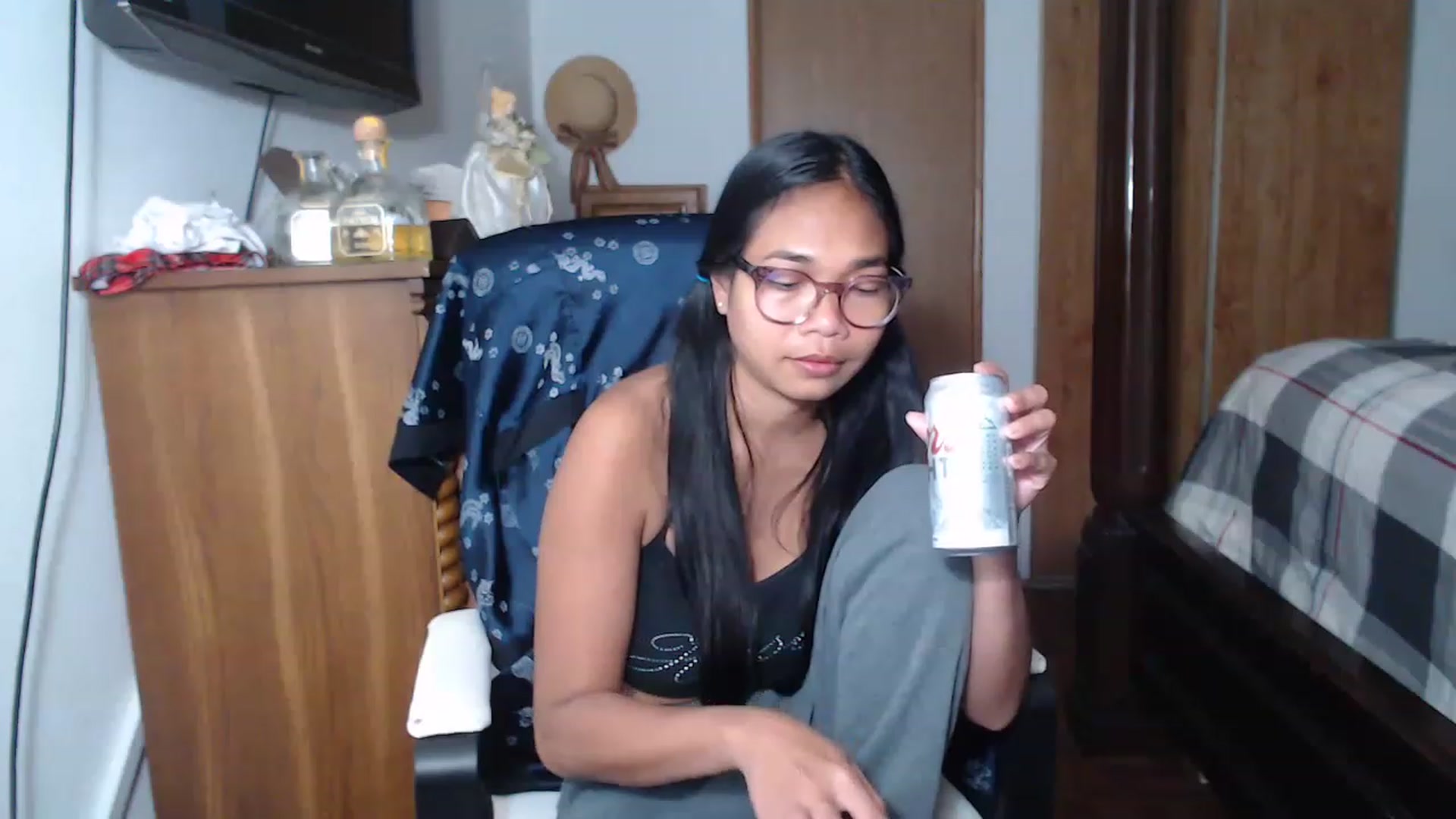 Gallery image thumbnail from Littlekai2023's myfreecams stream on, 06/06/2023, 01:37 image 14 of 20