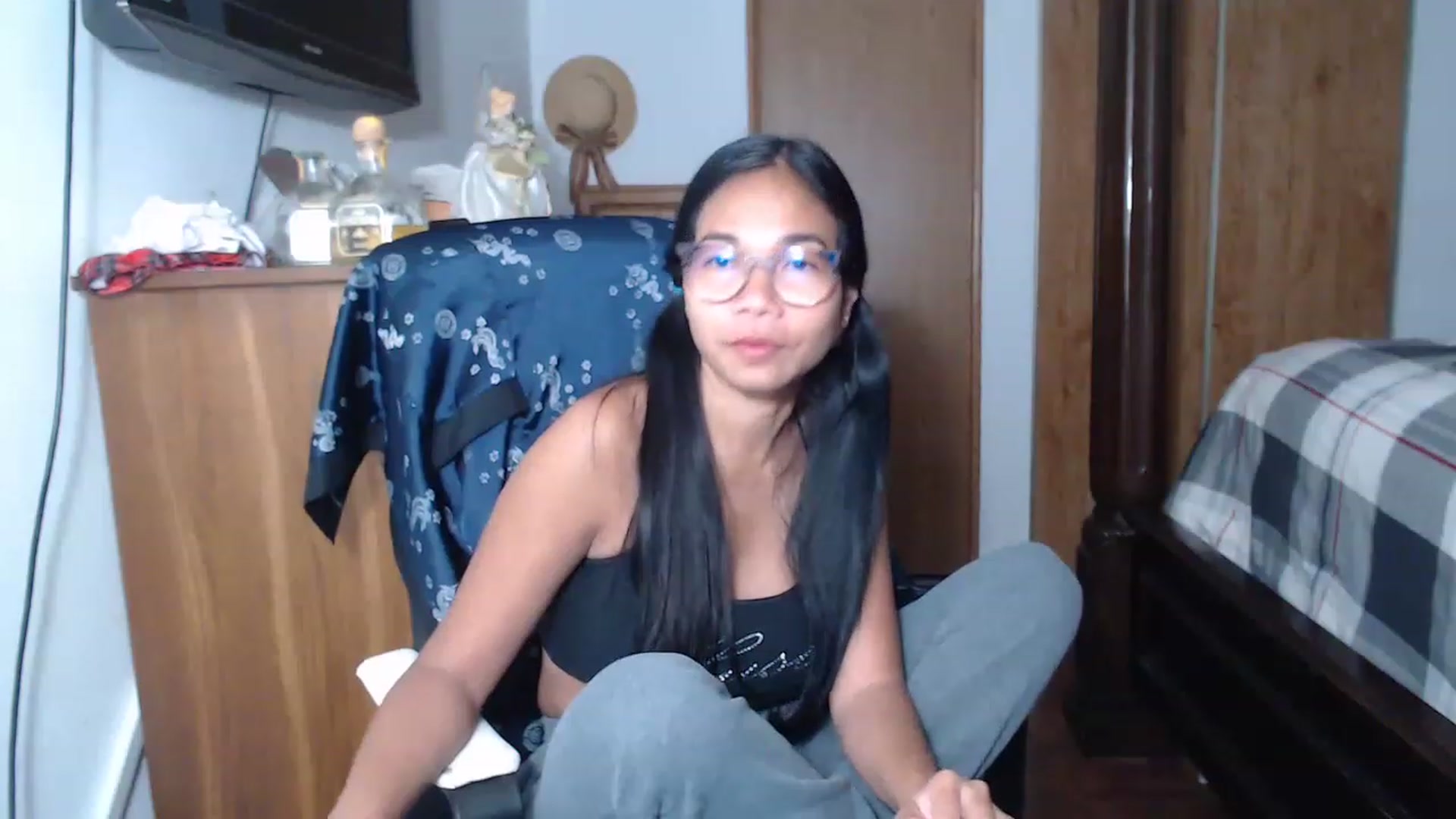 Gallery image thumbnail from Littlekai2023's myfreecams stream on, 06/06/2023, 01:37 image 7 of 20