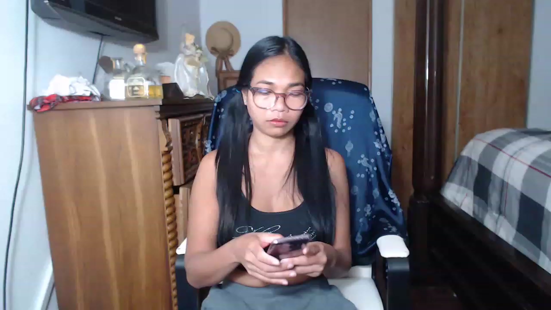 Gallery image thumbnail from Littlekai2023's myfreecams stream on, 06/06/2023, 01:37 image 3 of 20