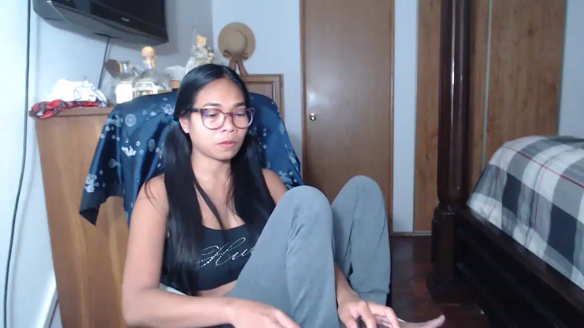 Gallery image thumbnail from Littlekai2023's myfreecams stream on, 06/06/2023, 01:37 image 10 of 20