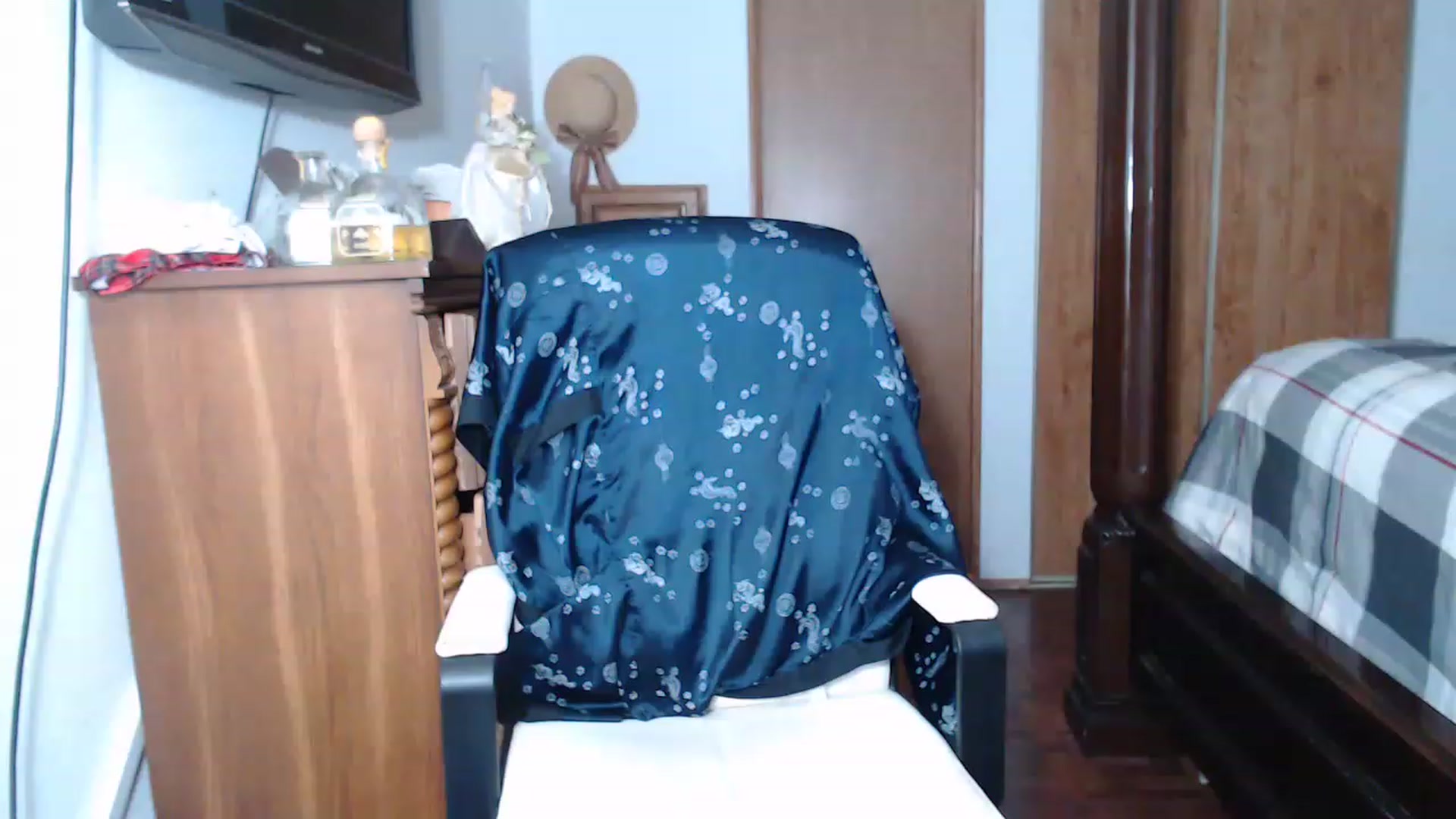 Gallery image thumbnail from Littlekai2023's myfreecams stream on, 06/06/2023, 03:35 image 3 of 20