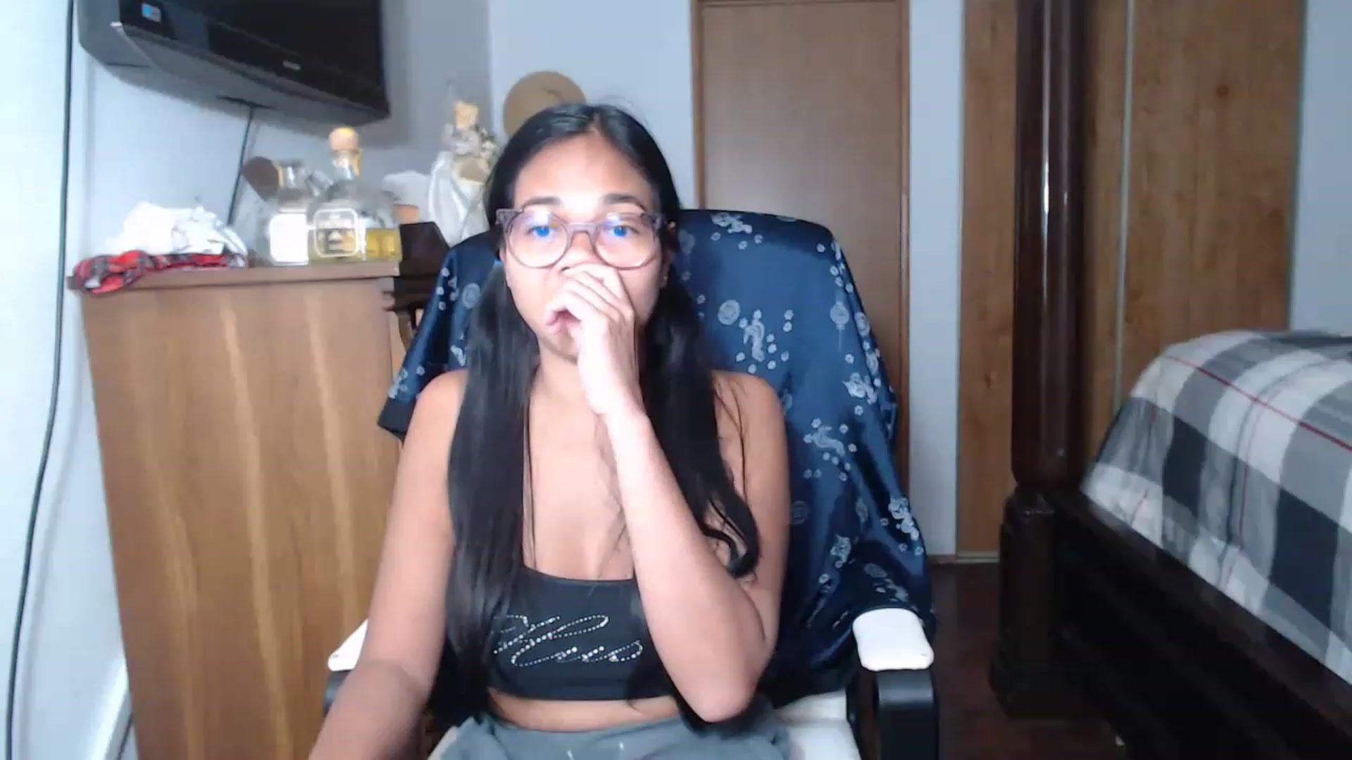 Gallery image thumbnail from Littlekai2023's myfreecams stream on, 06/06/2023, 03:35 image 17 of 20
