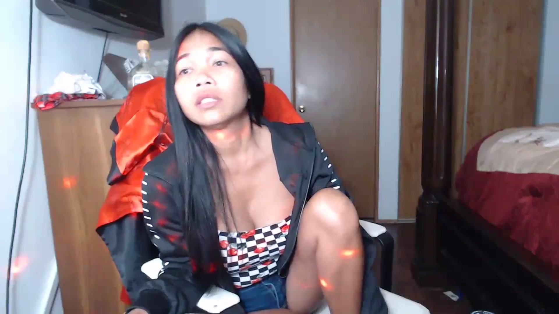 Gallery image thumbnail from Littlekai2023's myfreecams stream on, 06/09/2023, 23:48 image 17 of 20