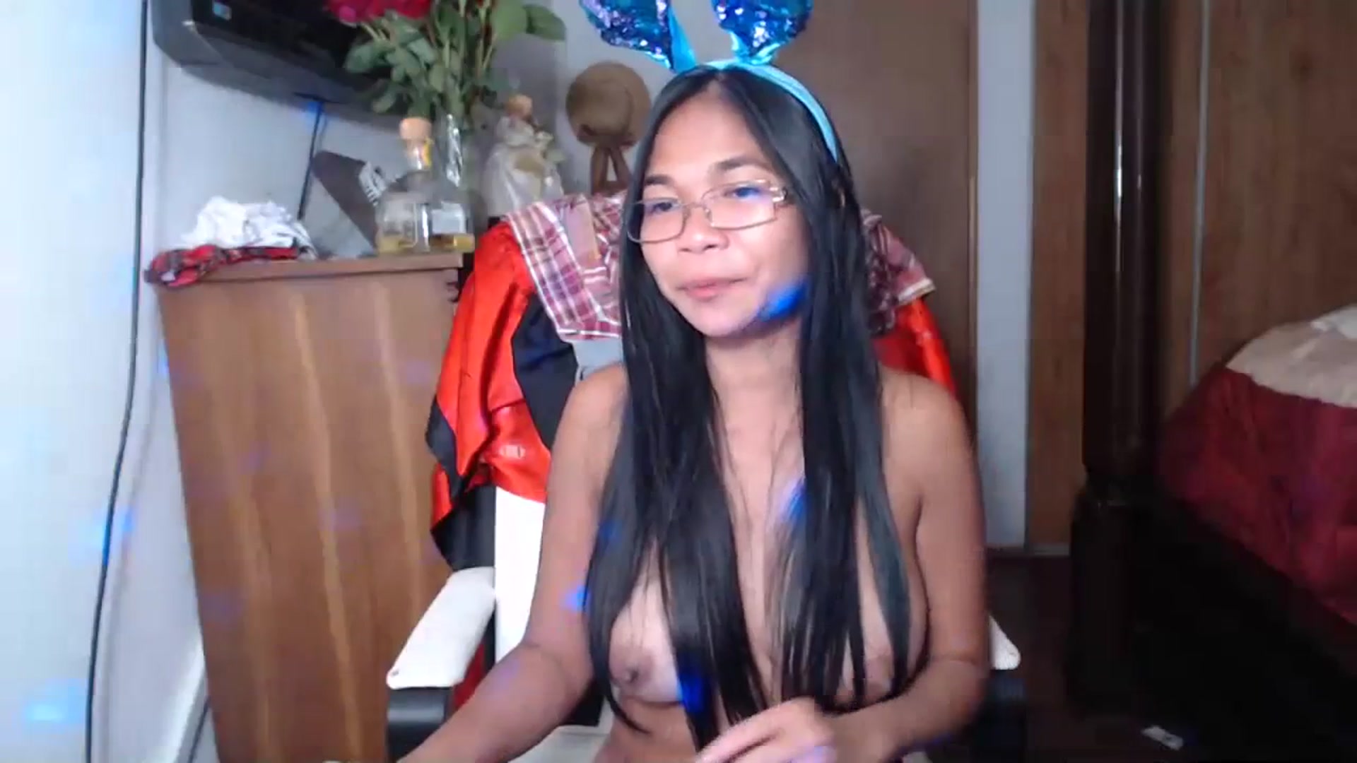 Gallery image thumbnail from Littlekai2023's myfreecams stream on, 06/11/2023, 02:34 image 14 of 20