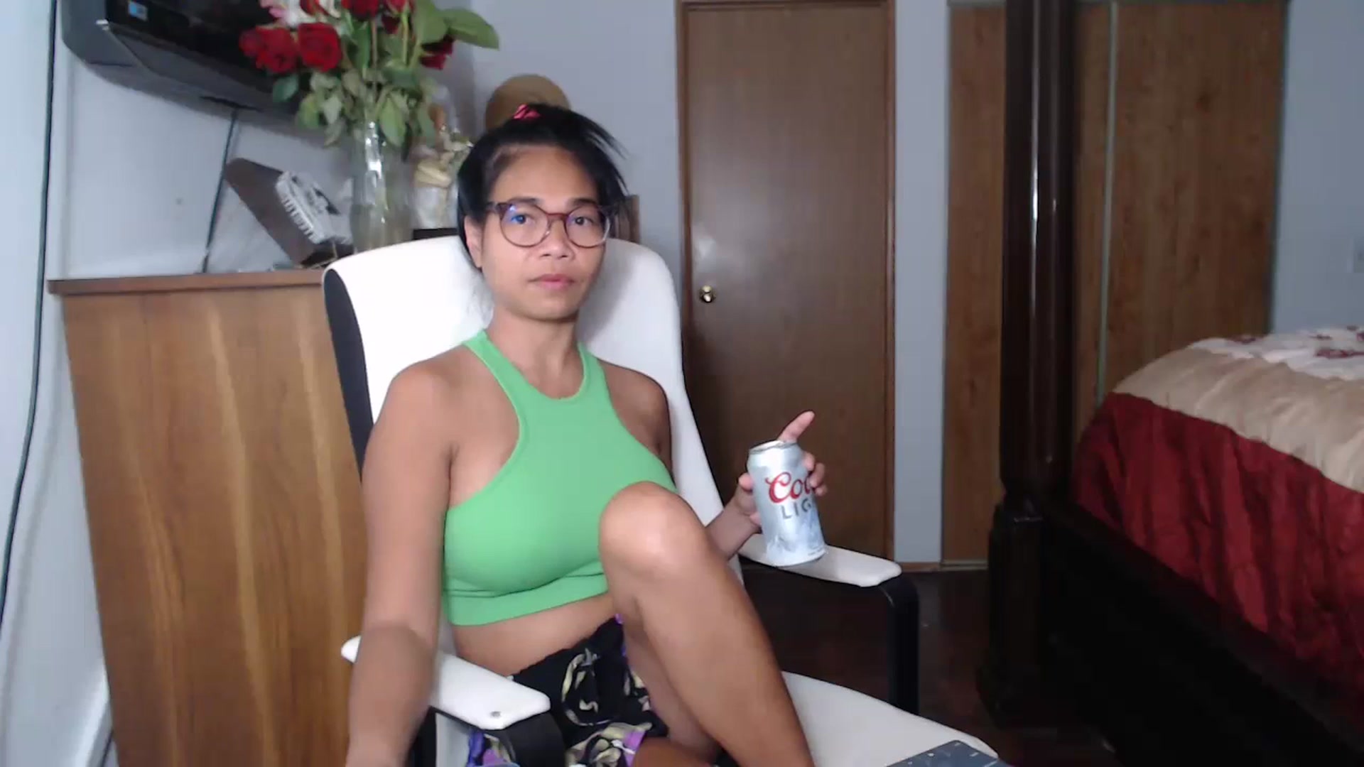 Gallery image thumbnail from Littlekai2023's myfreecams stream on, 06/14/2023, 24:32 image 5 of 20