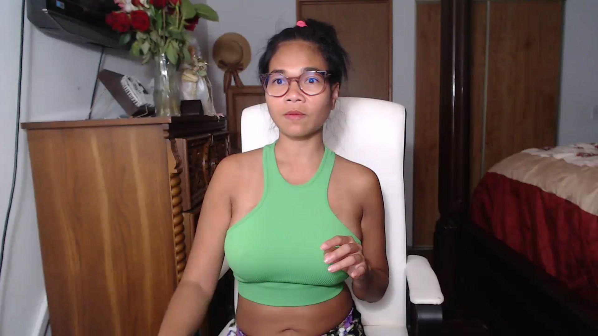Gallery image thumbnail from Littlekai2023's myfreecams stream on, 06/14/2023, 01:20 image 11 of 20