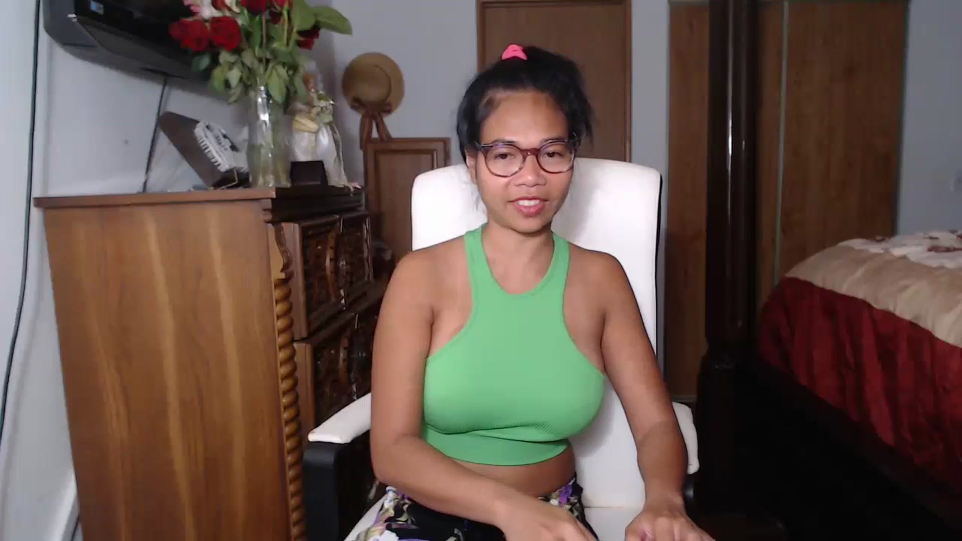 Gallery image thumbnail from Littlekai2023's myfreecams stream on, 06/14/2023, 01:20 image 2 of 20