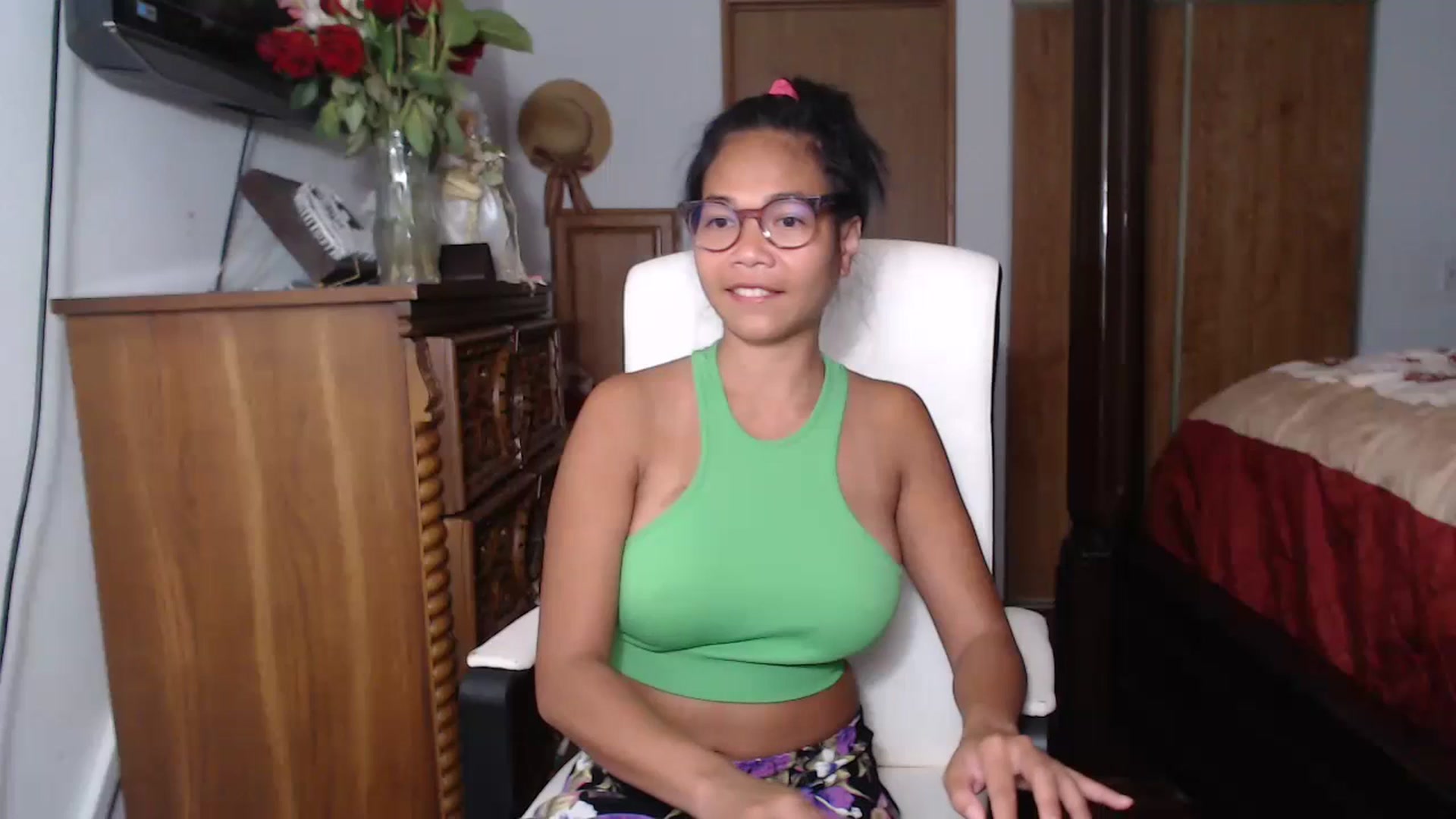 Gallery image thumbnail from Littlekai2023's myfreecams stream on, 06/14/2023, 01:20 image 1 of 20