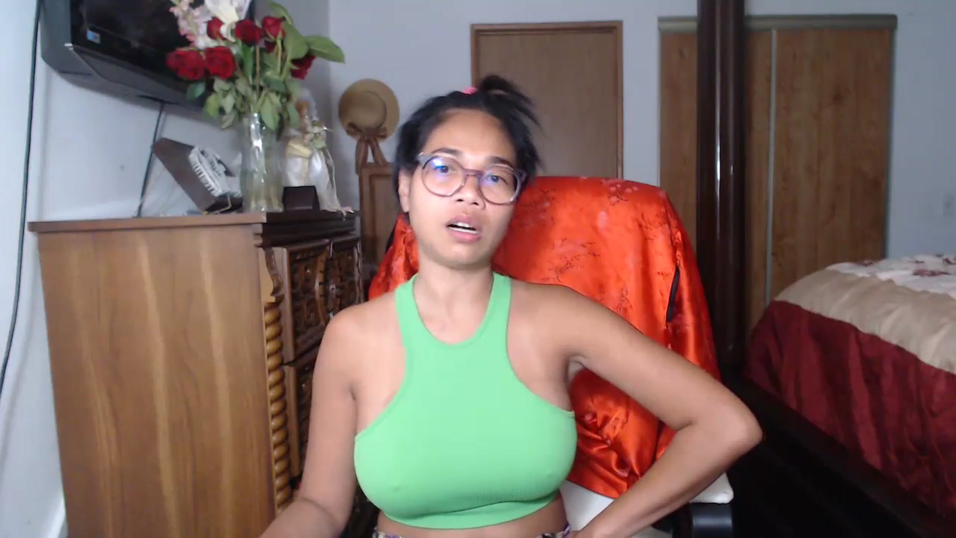 Gallery image thumbnail from Littlekai2023's myfreecams stream on, 06/14/2023, 03:14 image 19 of 20