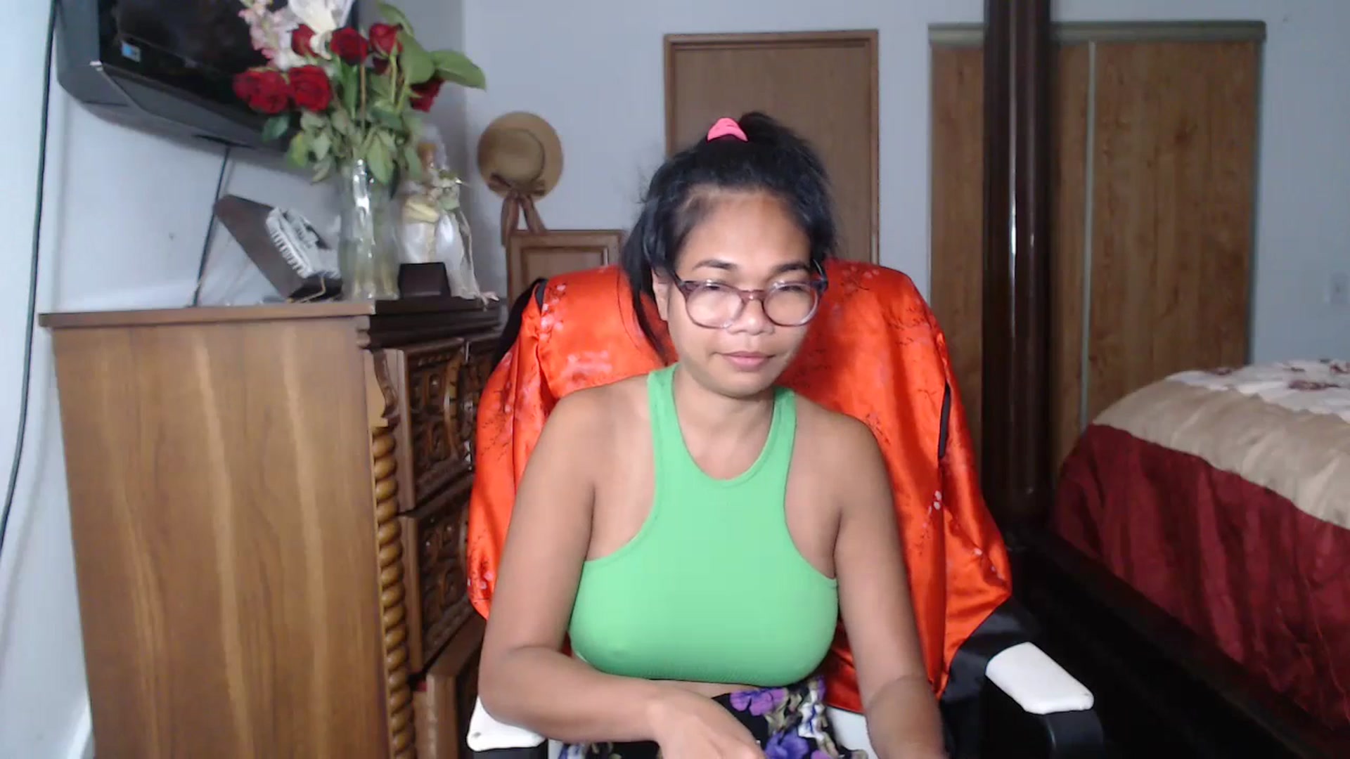 Gallery image thumbnail from Littlekai2023's myfreecams stream on, 06/14/2023, 03:14 image 4 of 20
